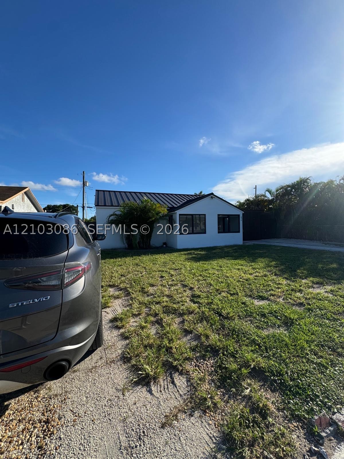 850 SE 2nd Pl Hialeah, FL 33010