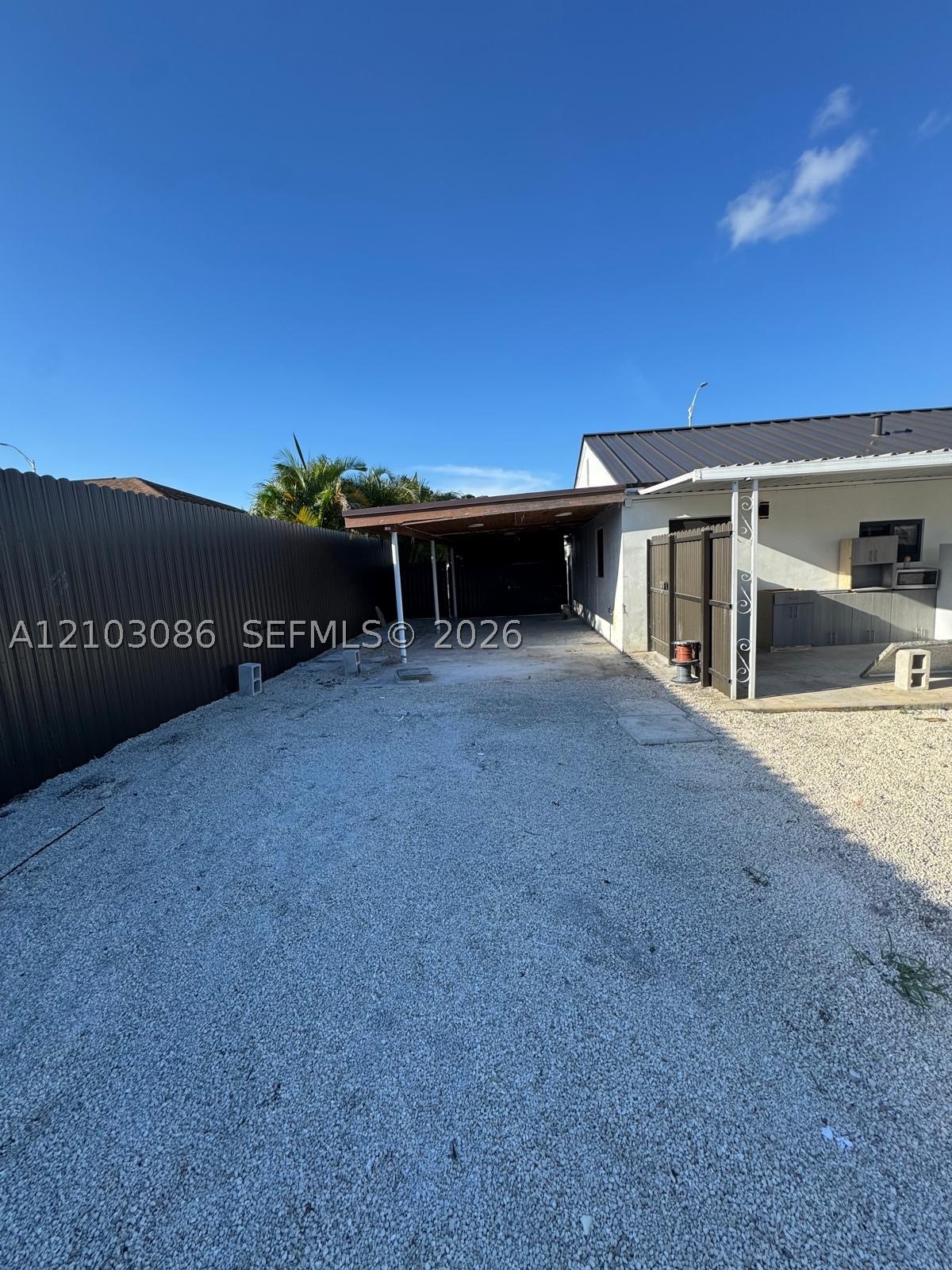850 SE 2nd Pl Hialeah, FL 33010