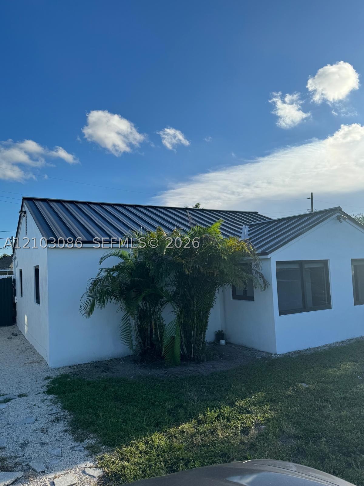 850 SE 2nd Pl Hialeah, FL 33010