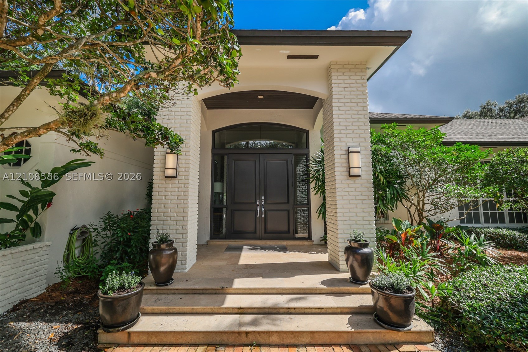 9325 SW 59th Pl Pinecrest, FL 33156