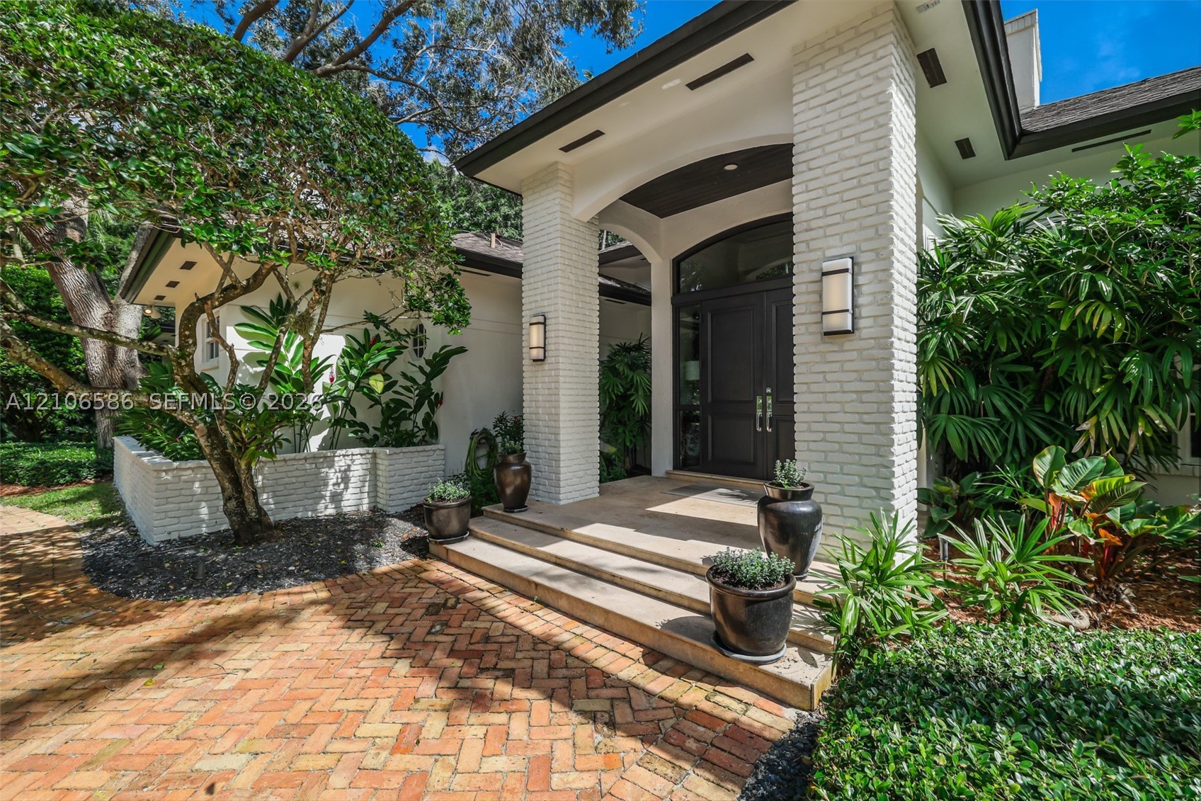 9325 SW 59th Pl Pinecrest, FL 33156