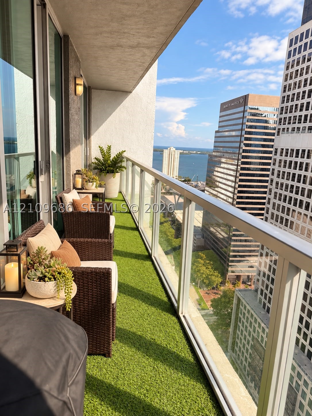 55 SE 6th St #3502 Miami, FL 33131