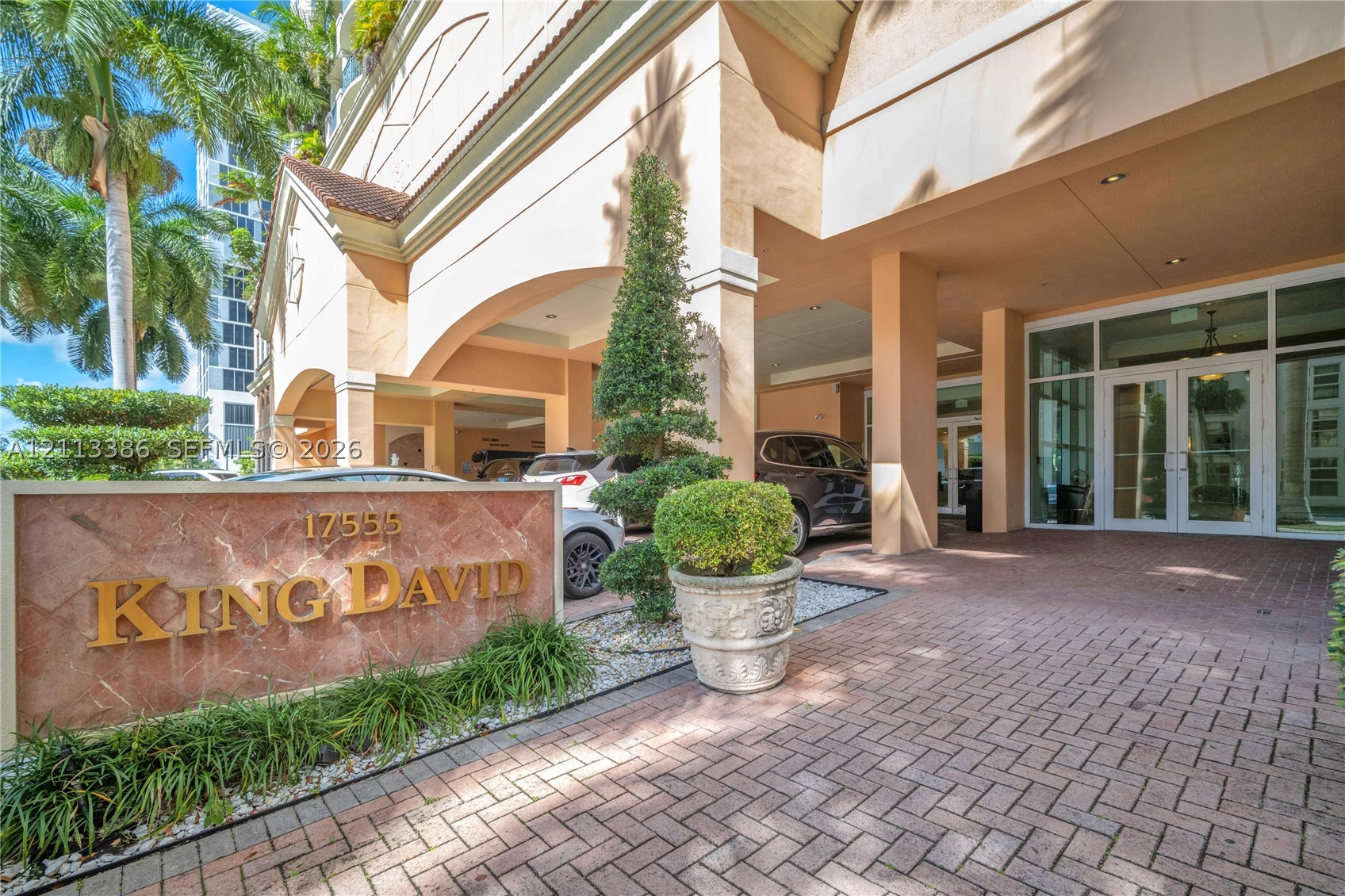 17555 Atlantic Blvd #707