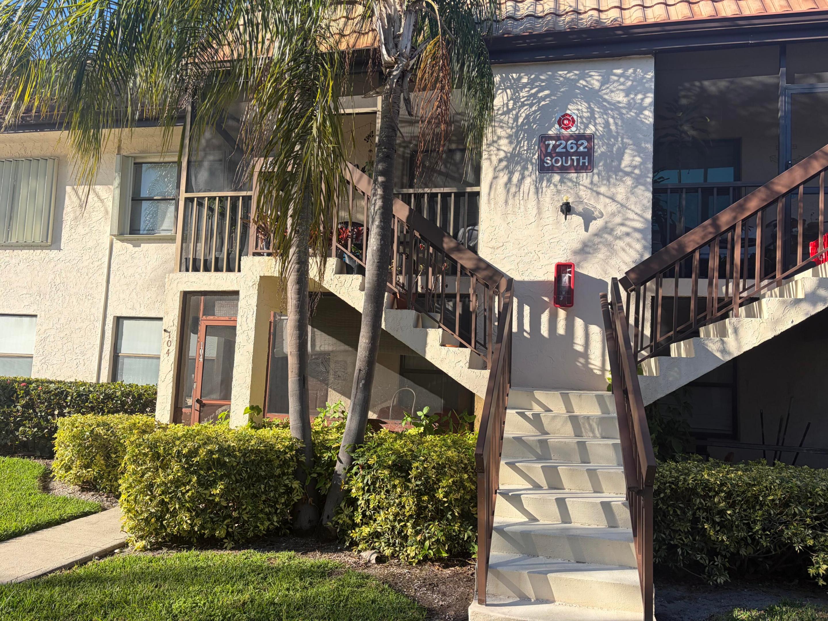 7262 Golf Colony #204