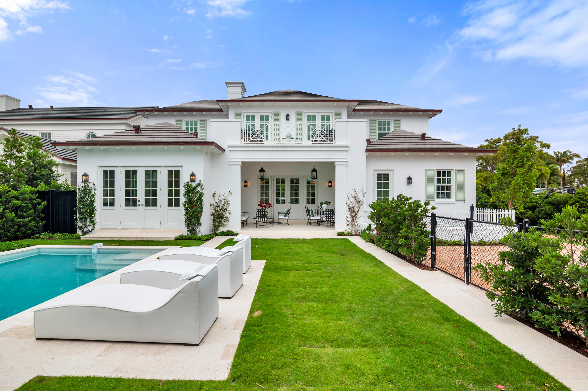 233 Seville West Palm Beach, FL 33405