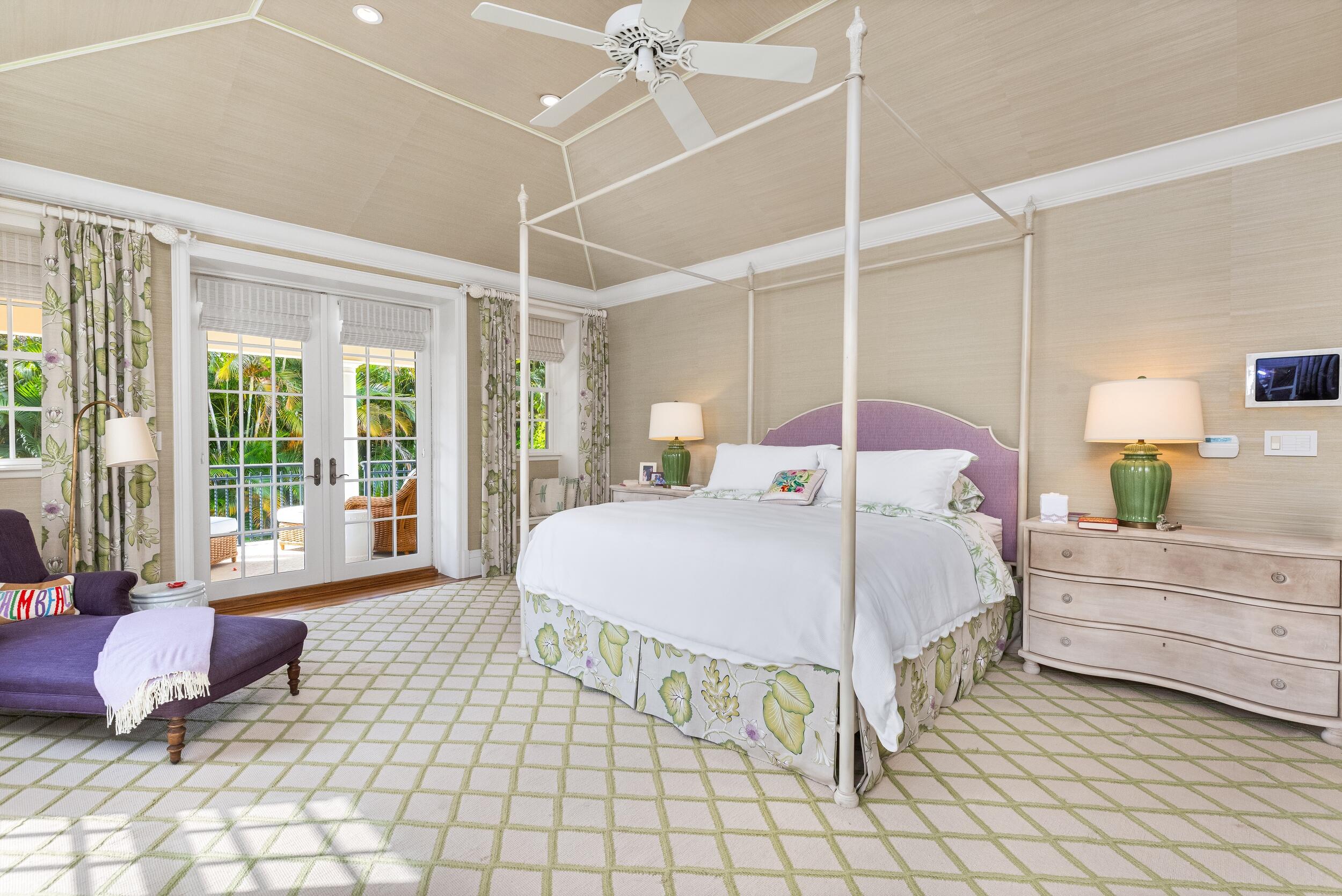 246 Emerald Palm Beach, FL 33480