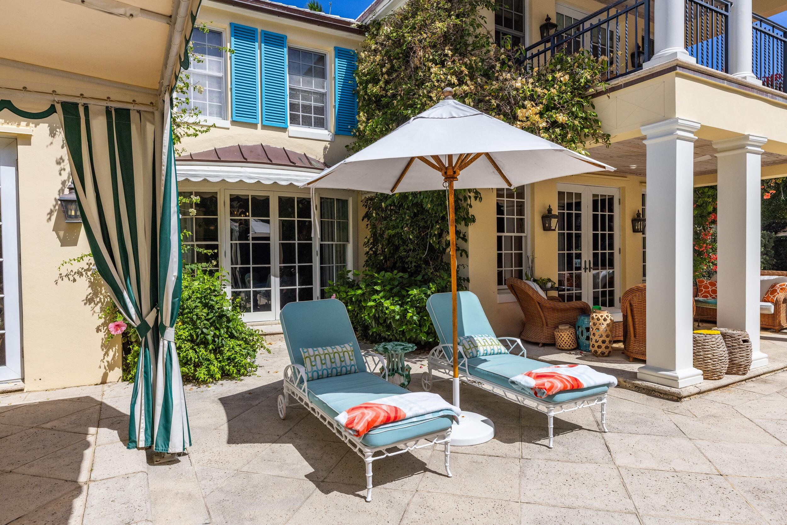 246 Emerald Palm Beach, FL 33480