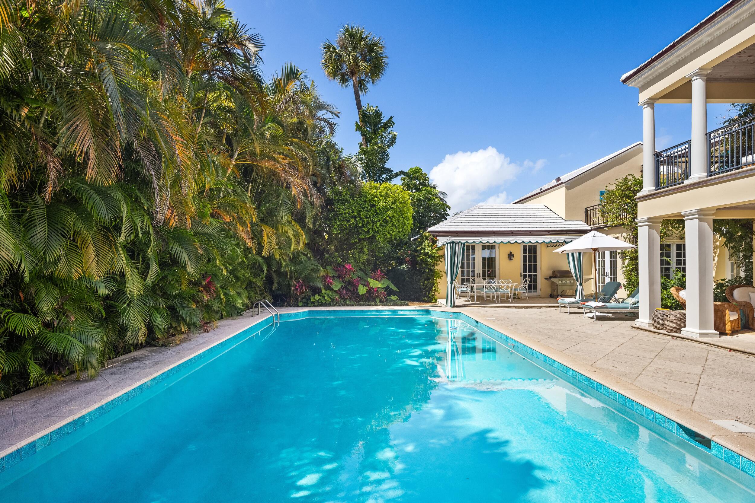 246 Emerald Palm Beach, FL 33480