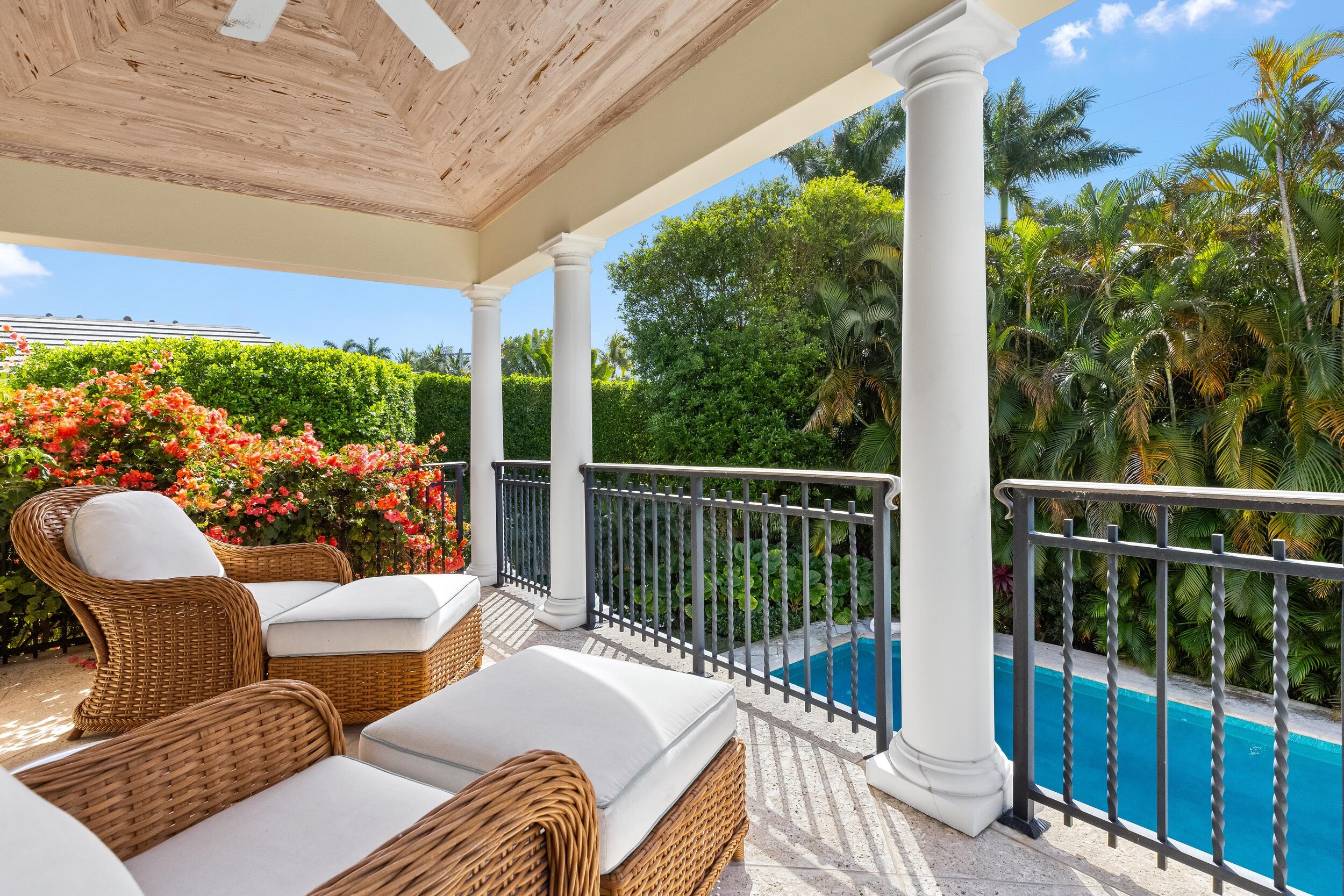 246 Emerald Palm Beach, FL 33480