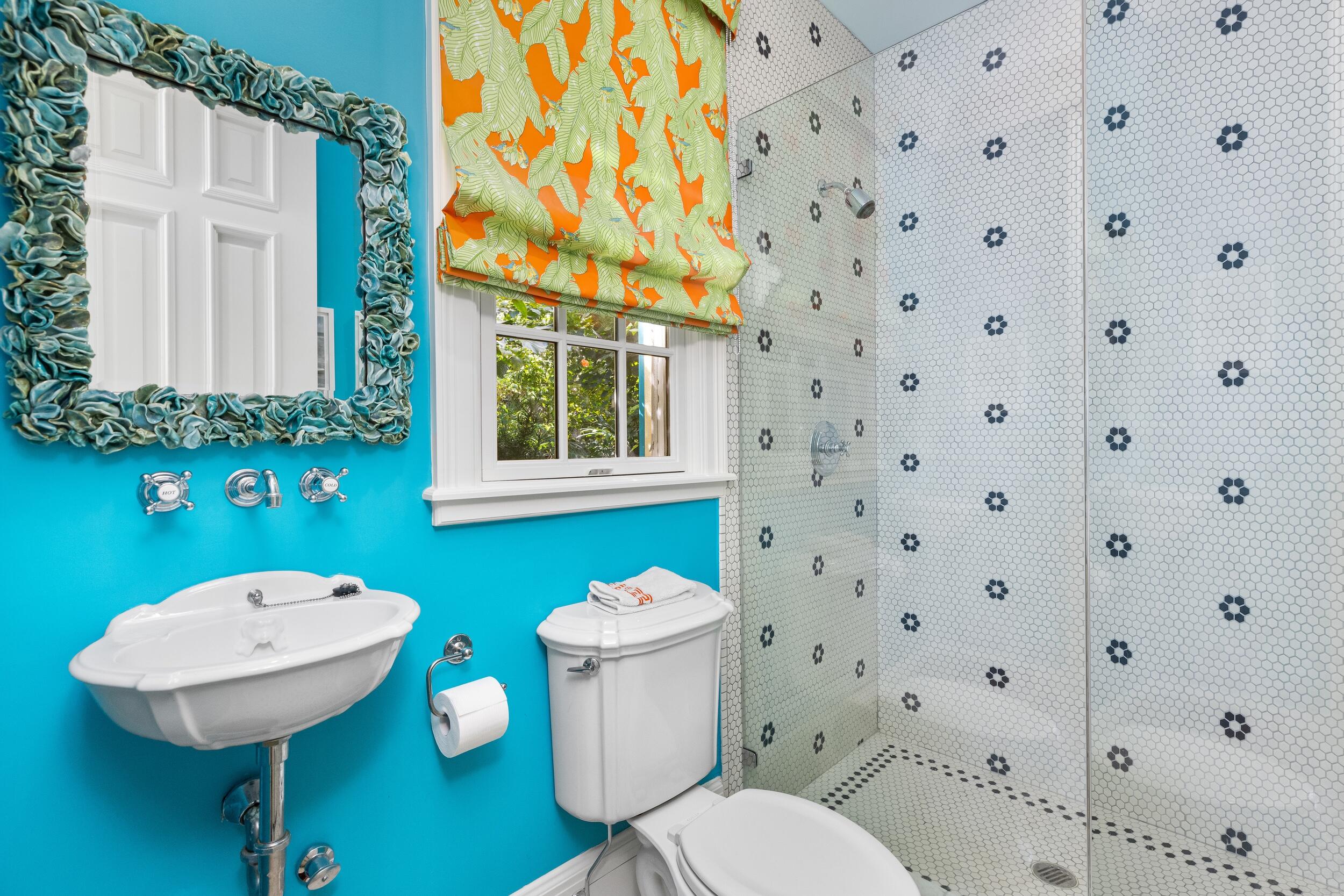 246 Emerald Palm Beach, FL 33480