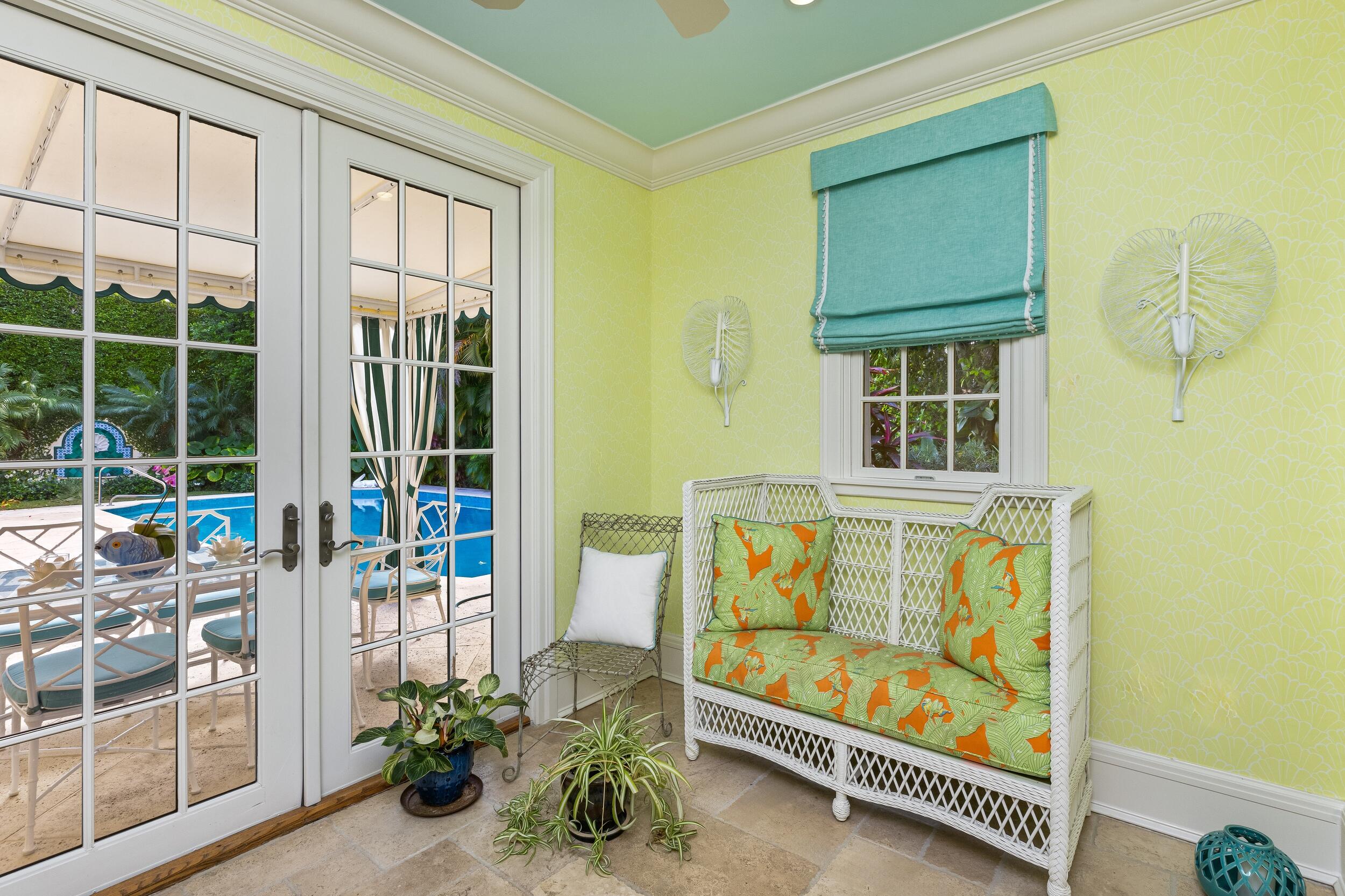 246 Emerald Palm Beach, FL 33480