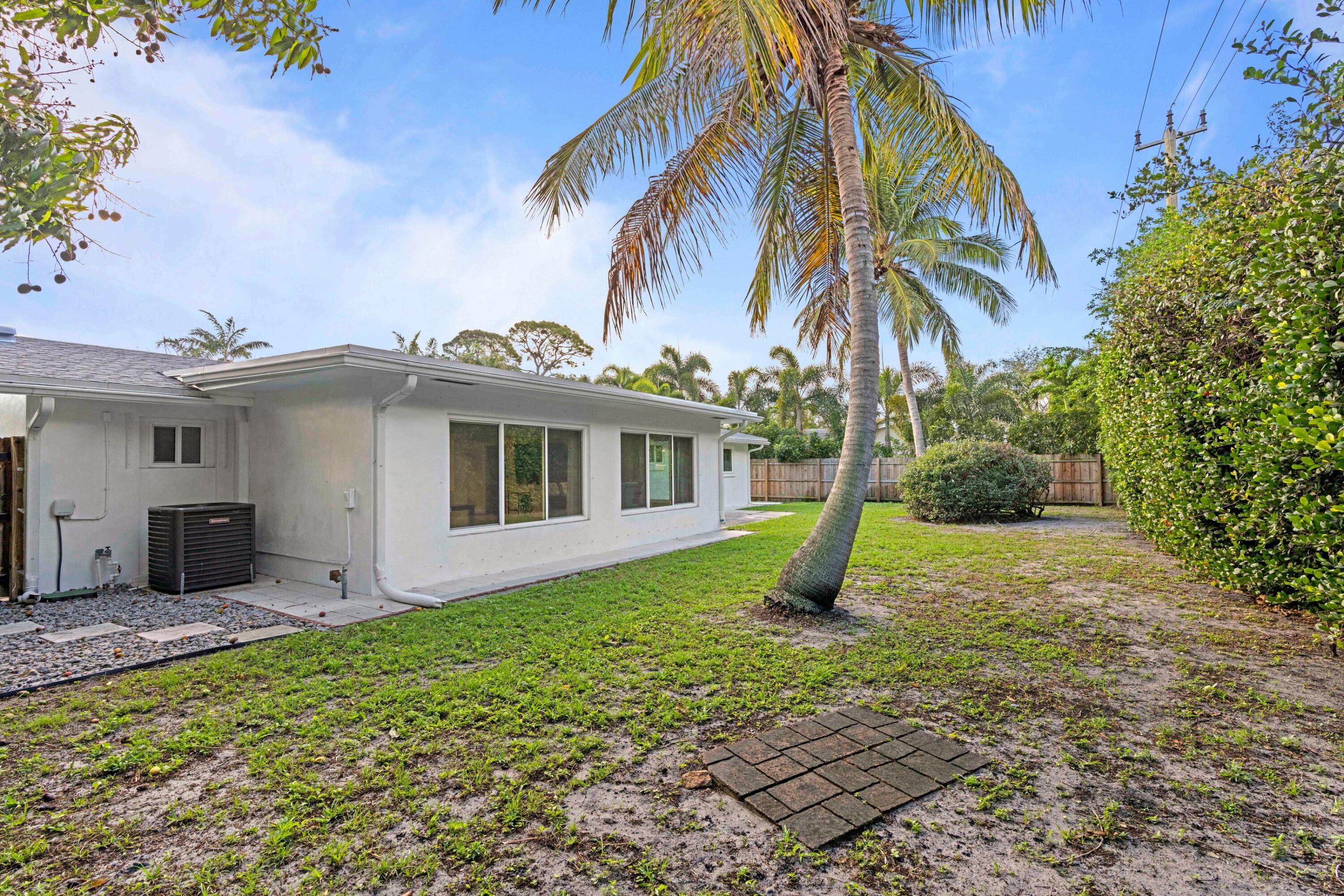 2861 SW 9th Boynton Beach, FL 33435