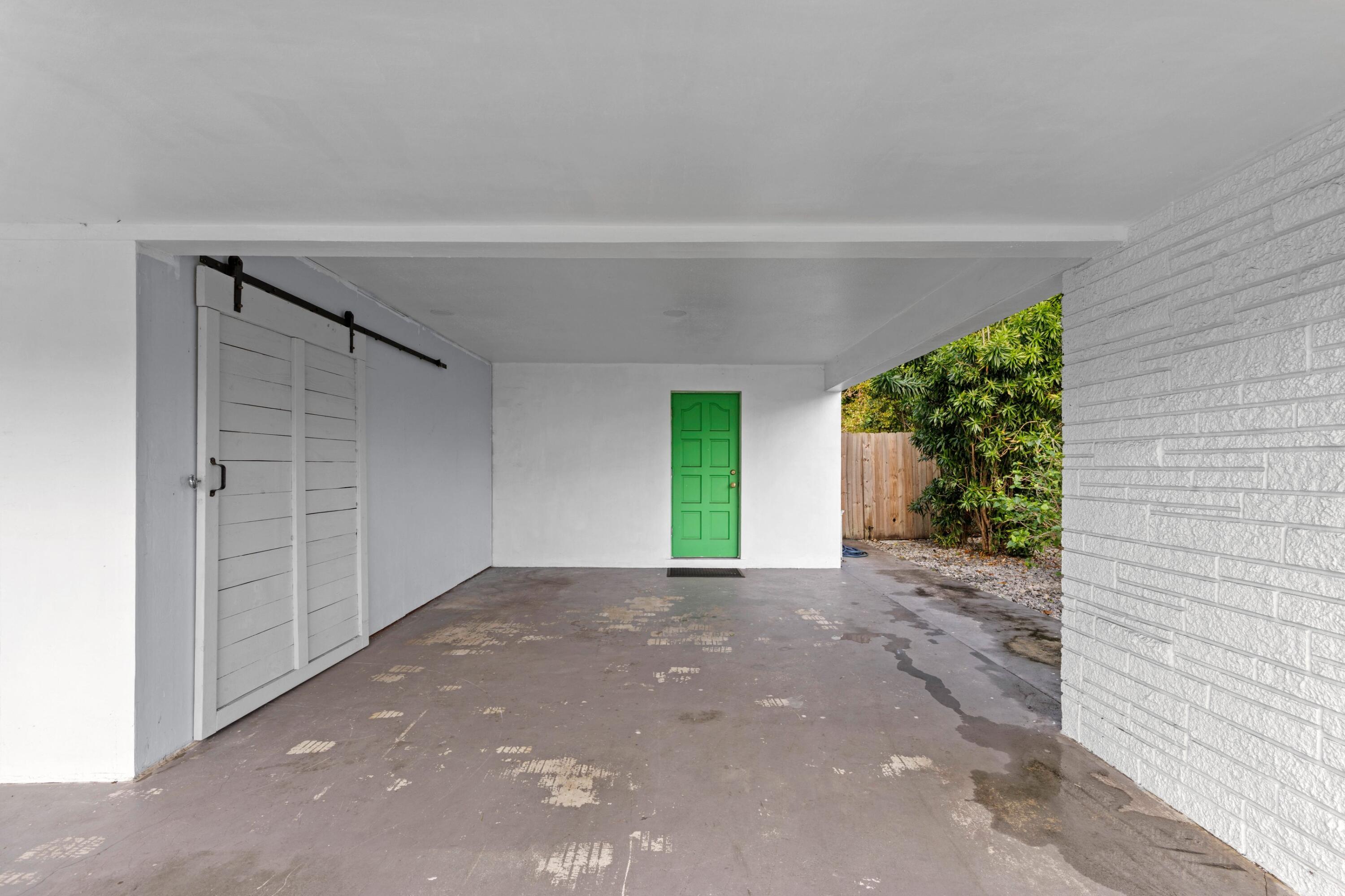 2861 SW 9th Boynton Beach, FL 33435