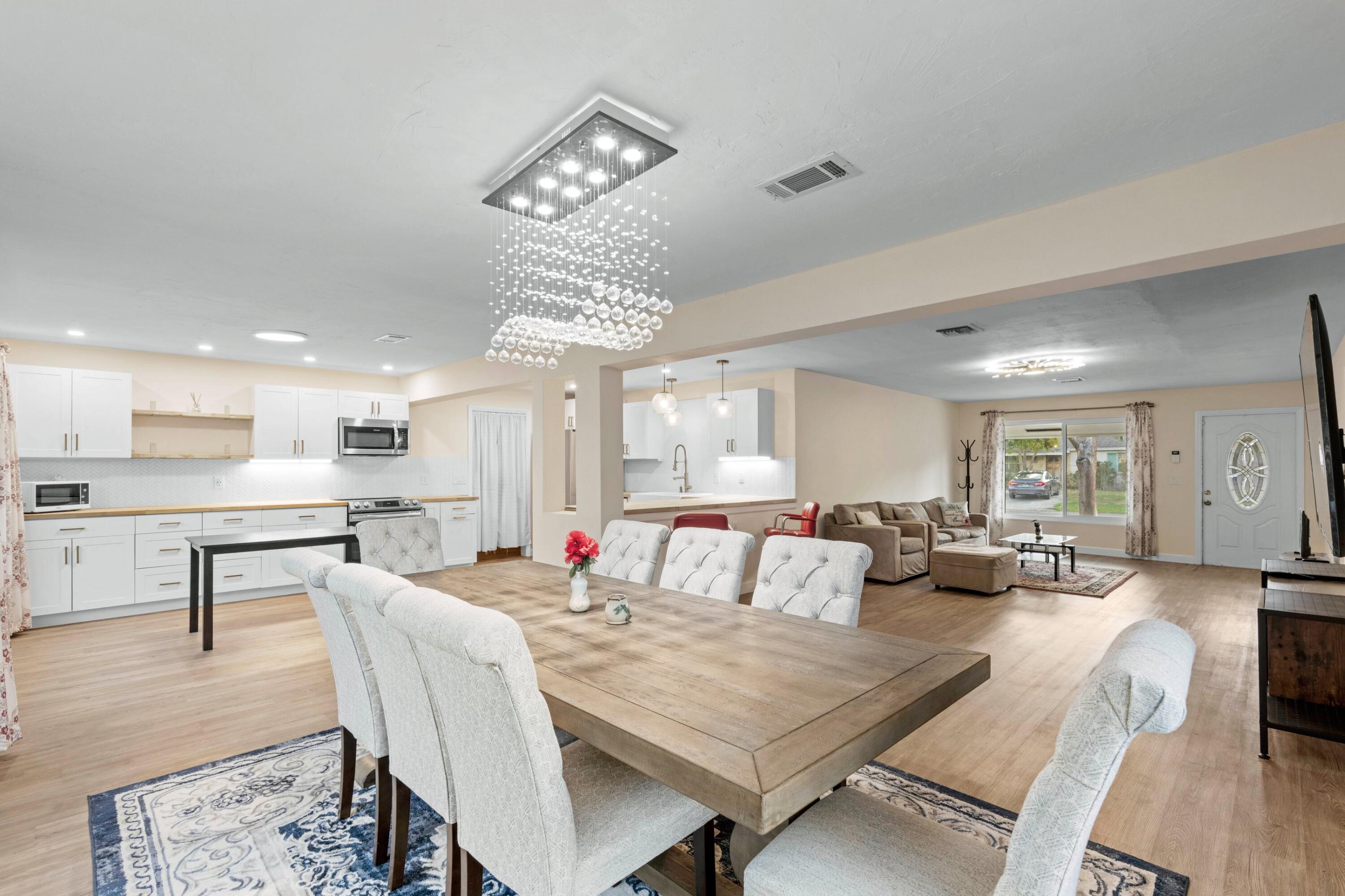 2861 SW 9th Boynton Beach, FL 33435