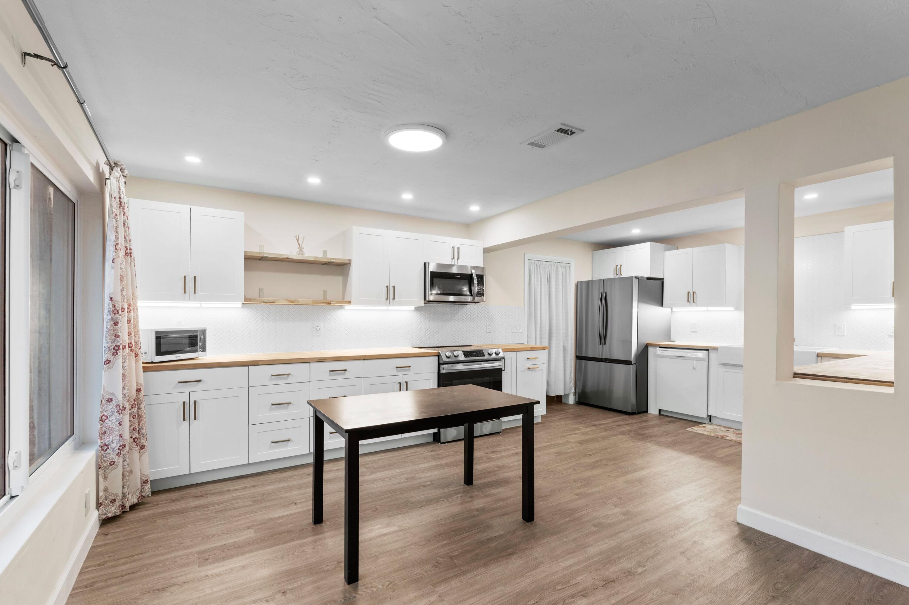 2861 SW 9th Boynton Beach, FL 33435