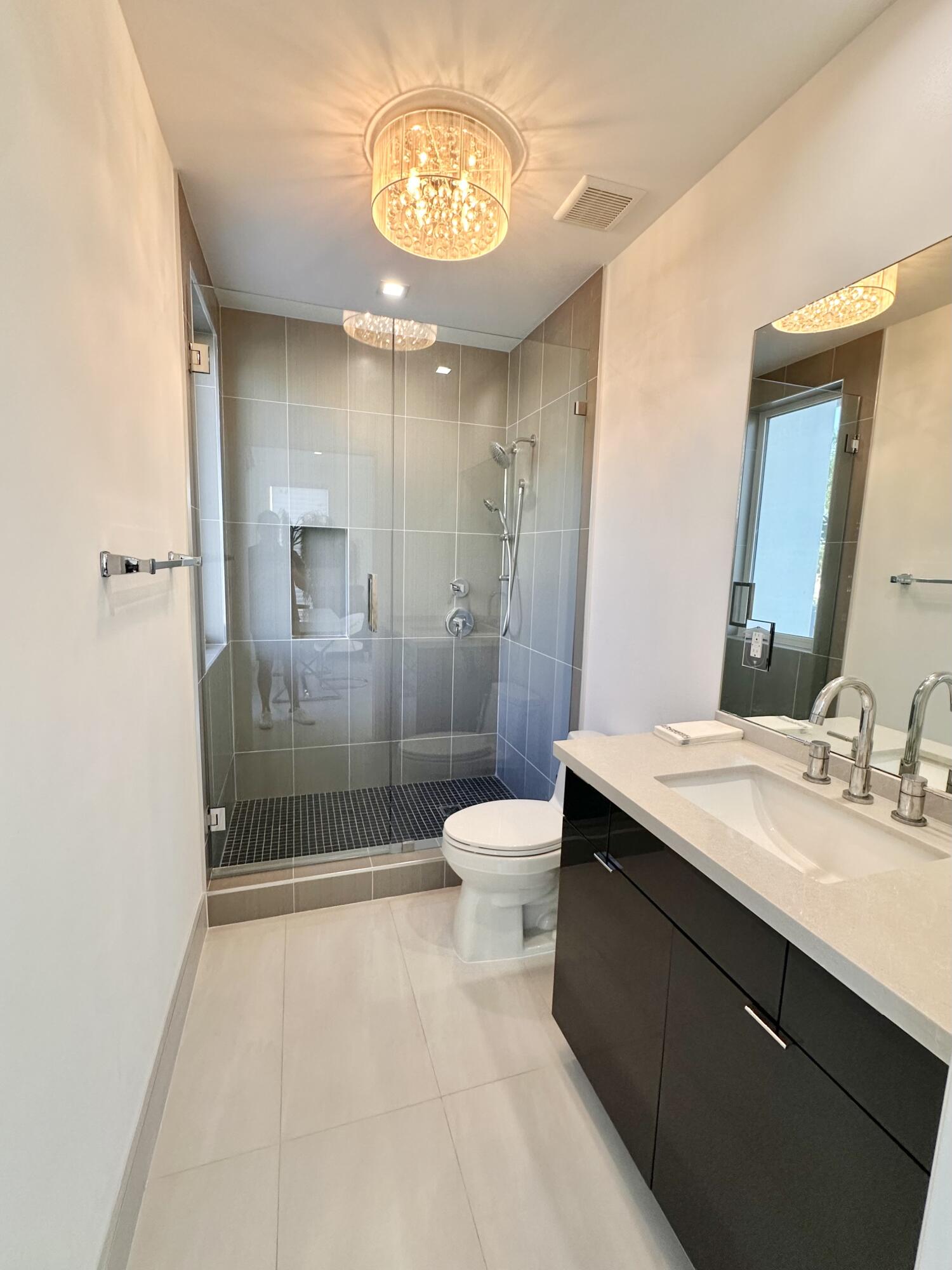 6000 N Ocean Dr #2n Hollywood, FL 33019