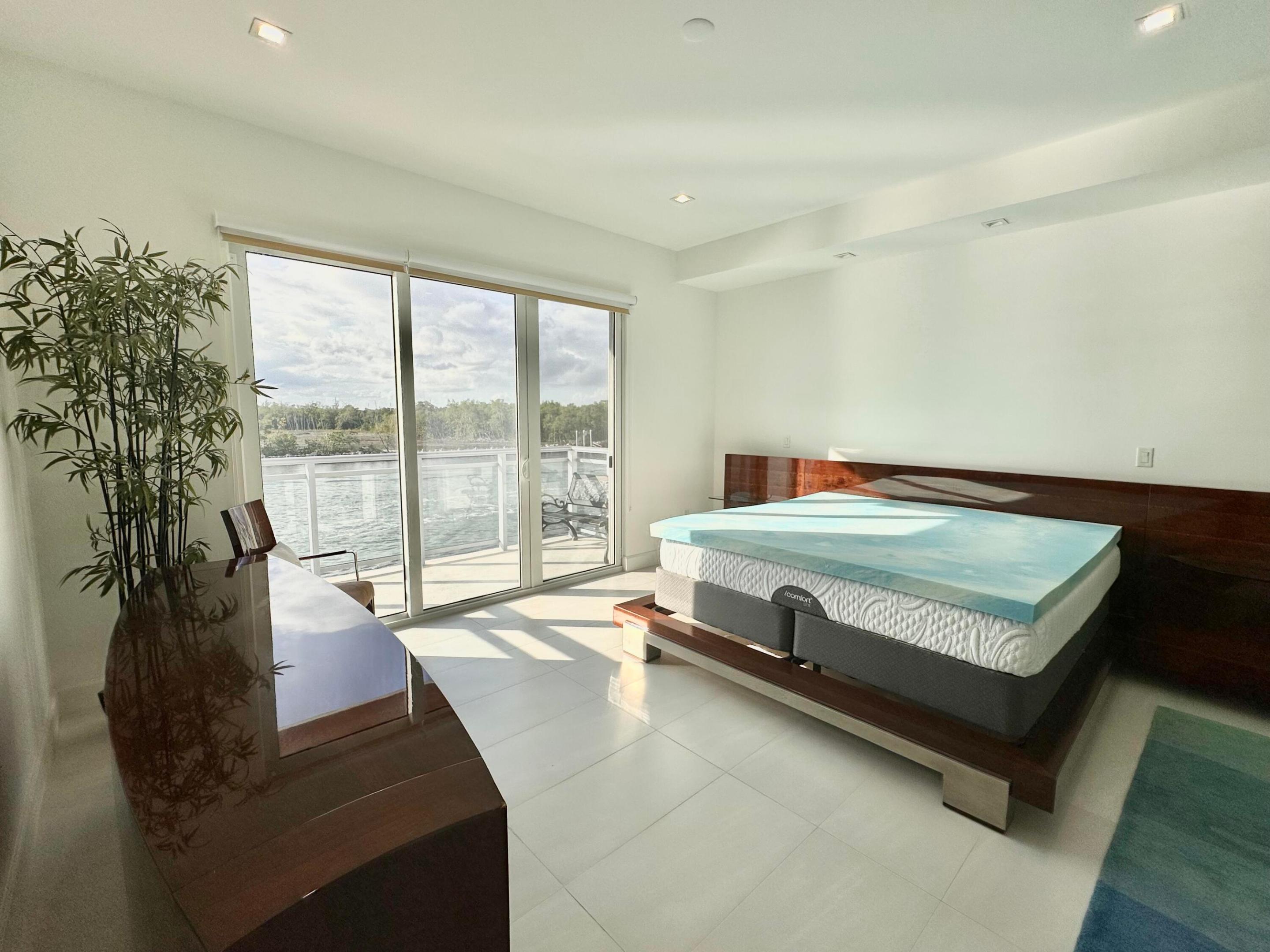 6000 N Ocean Dr #2n Hollywood, FL 33019