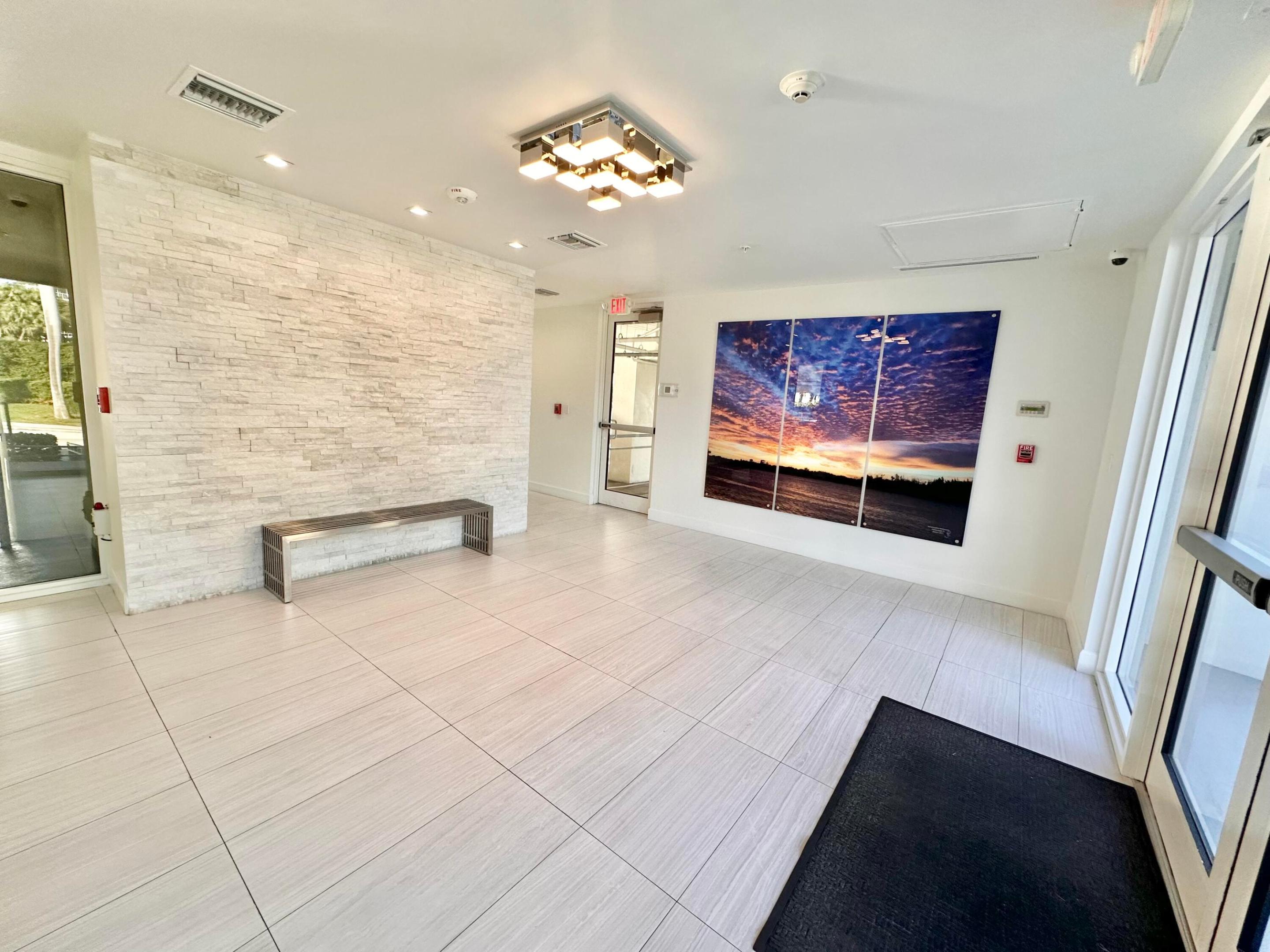 6000 N Ocean Dr #2n Hollywood, FL 33019