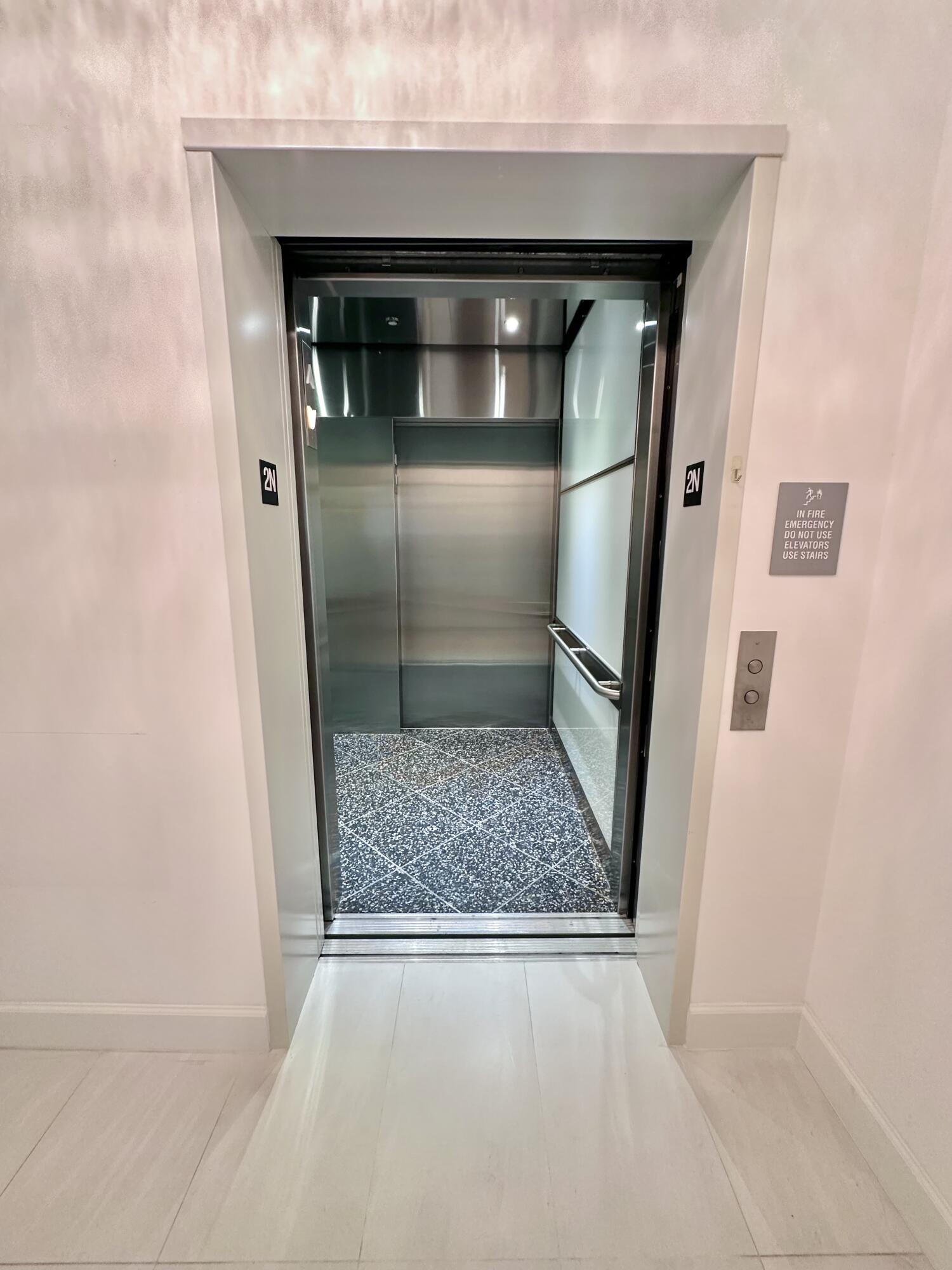 6000 N Ocean Dr #2n Hollywood, FL 33019