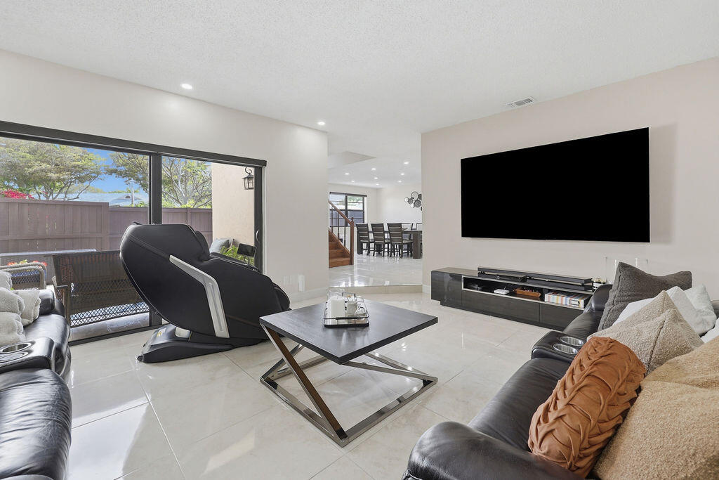 1871 Bayberry #1871 Pembroke Pines, FL 33024