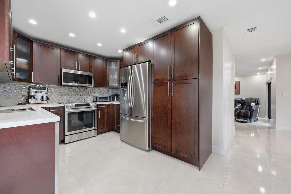 1871 Bayberry #1871 Pembroke Pines, FL 33024