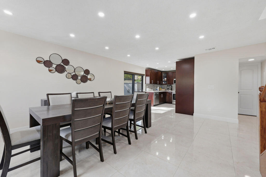 1871 Bayberry #1871 Pembroke Pines, FL 33024