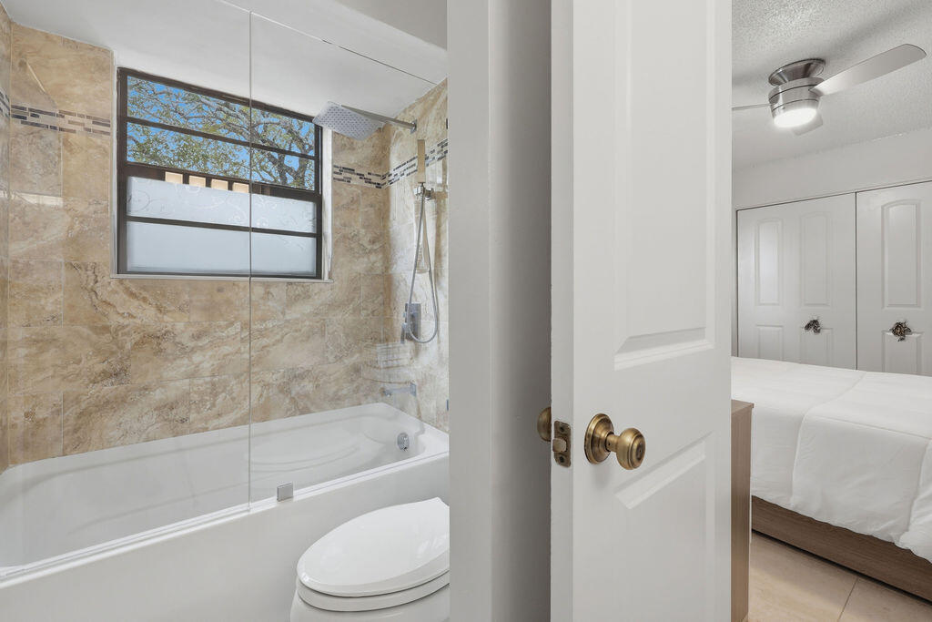 1871 Bayberry #1871 Pembroke Pines, FL 33024