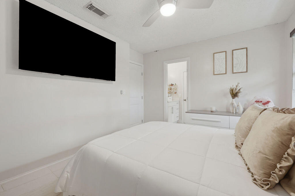 1871 Bayberry #1871 Pembroke Pines, FL 33024