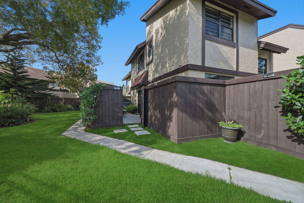 1871 Bayberry #1871 Pembroke Pines, FL 33024
