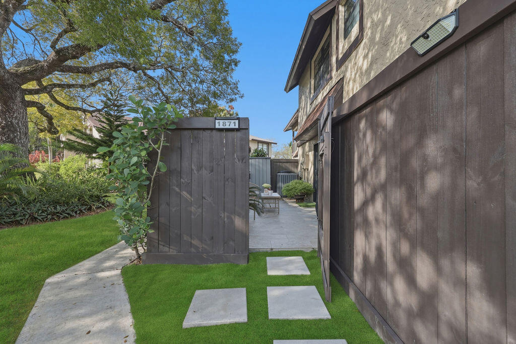 1871 Bayberry #1871 Pembroke Pines, FL 33024