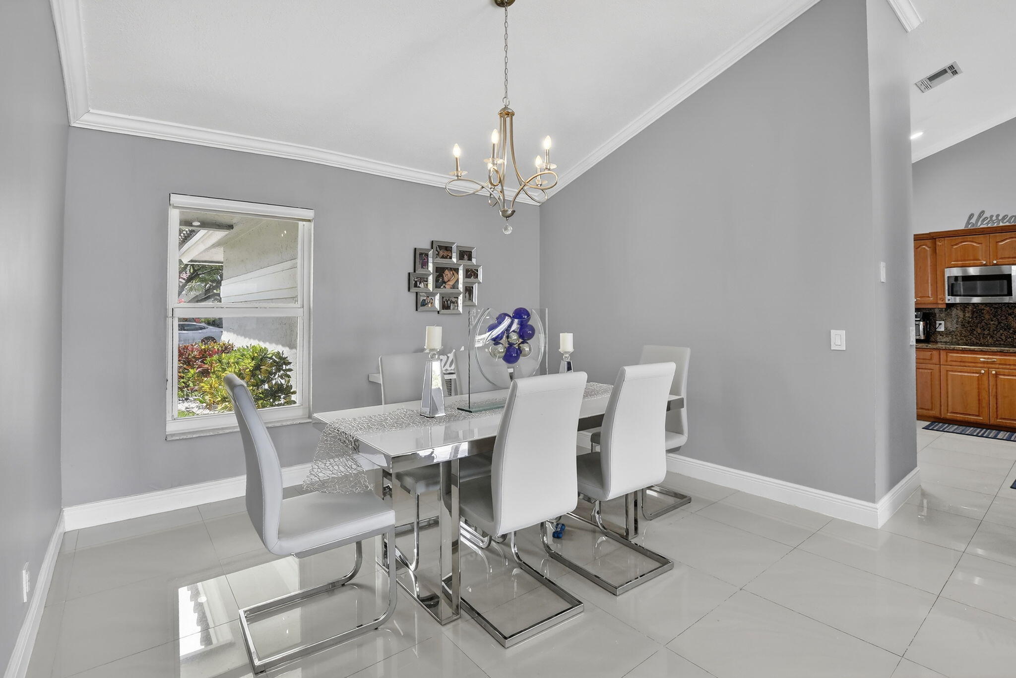 16323 NW 5th Pembroke Pines, FL 33028