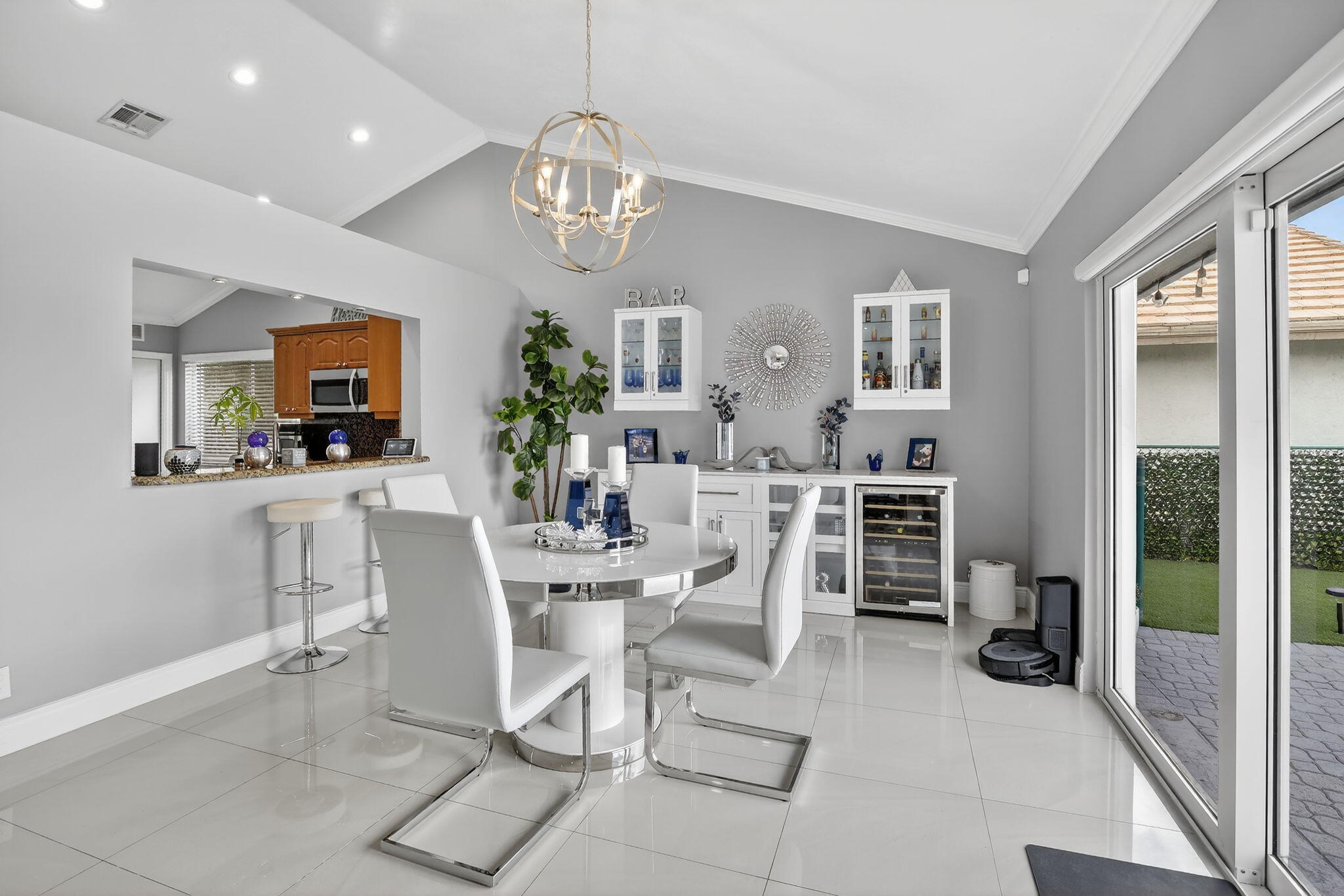 16323 NW 5th Pembroke Pines, FL 33028