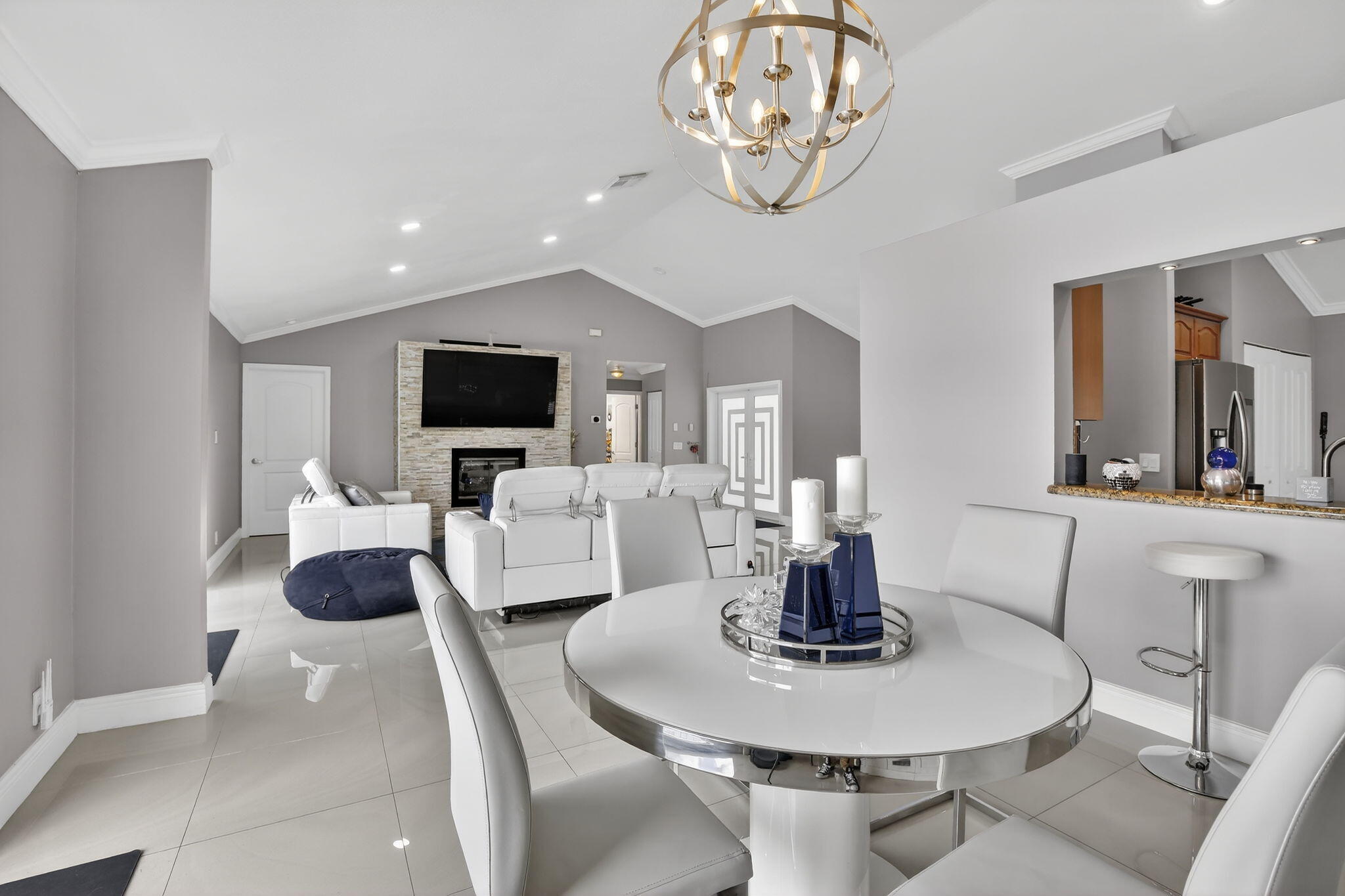 16323 NW 5th Pembroke Pines, FL 33028