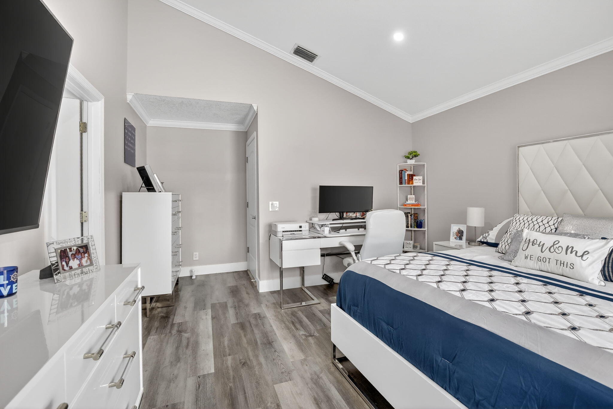 16323 NW 5th Pembroke Pines, FL 33028