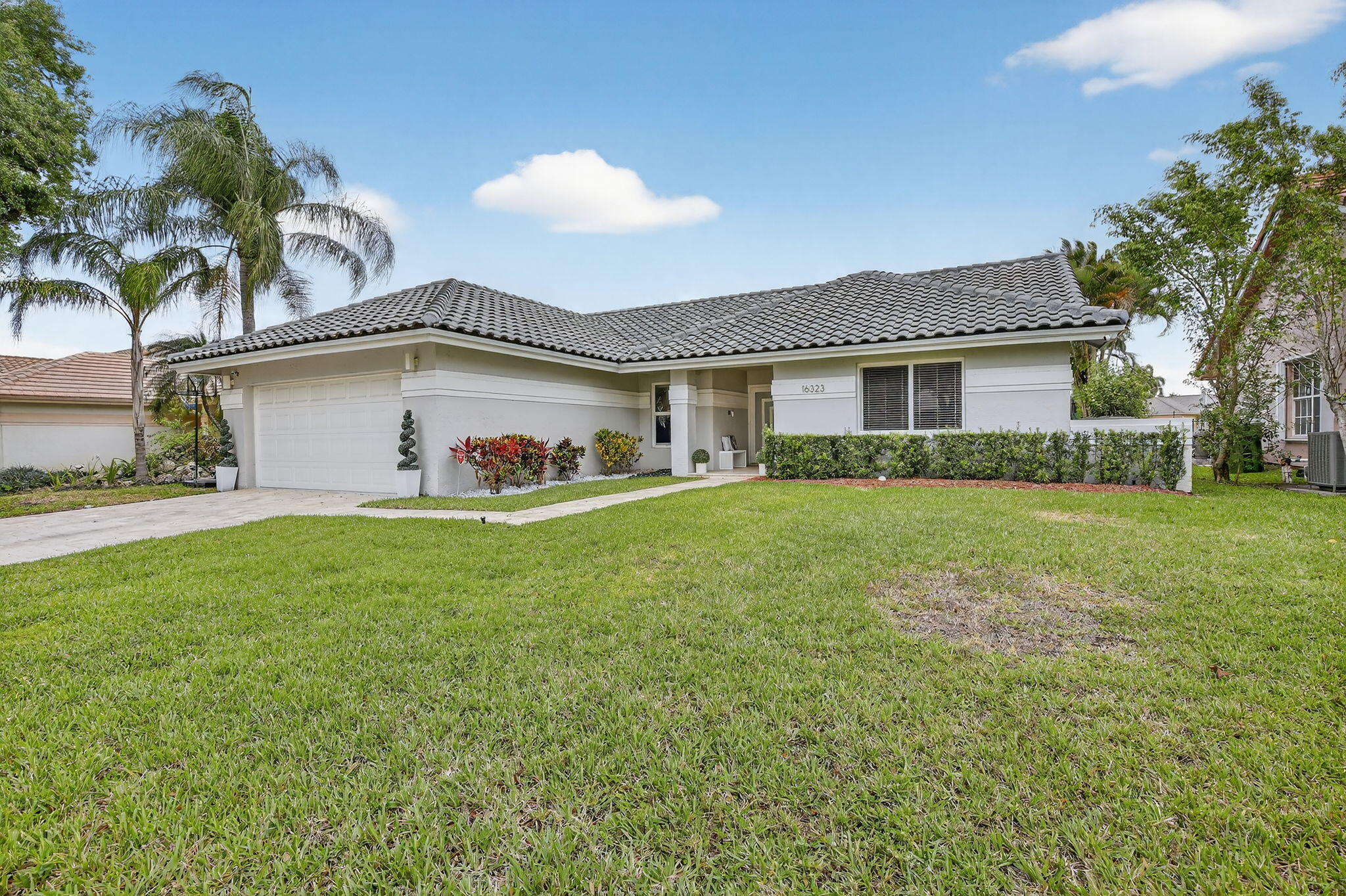 16323 NW 5th Pembroke Pines, FL 33028
