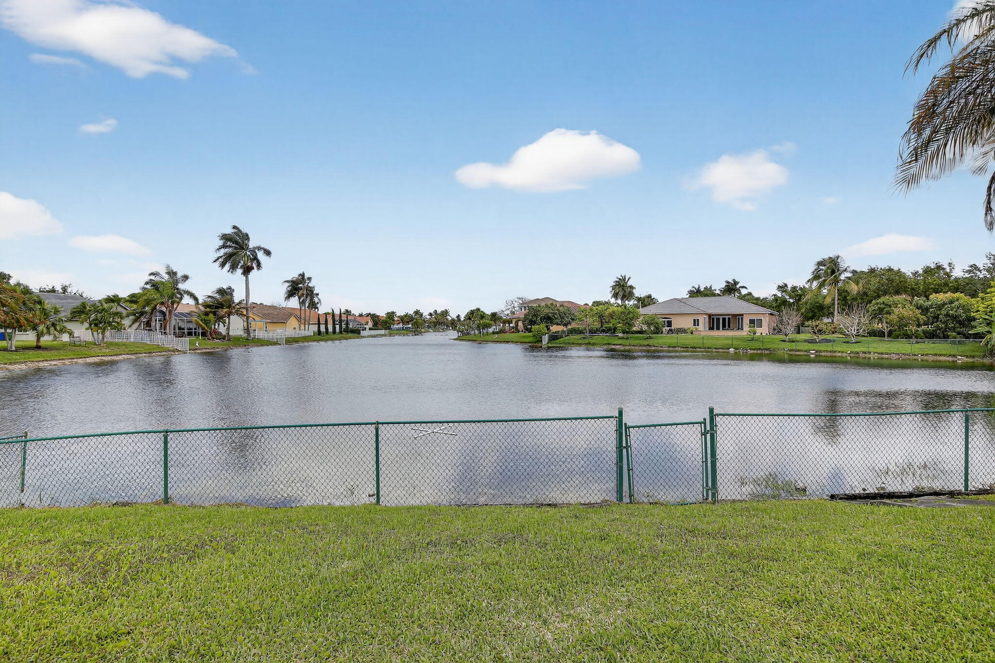 16323 NW 5th Pembroke Pines, FL 33028