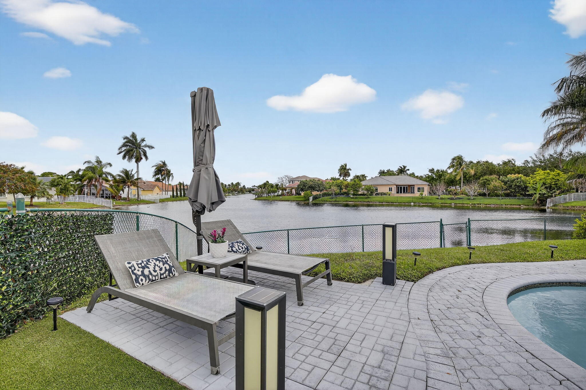 16323 NW 5th Pembroke Pines, FL 33028