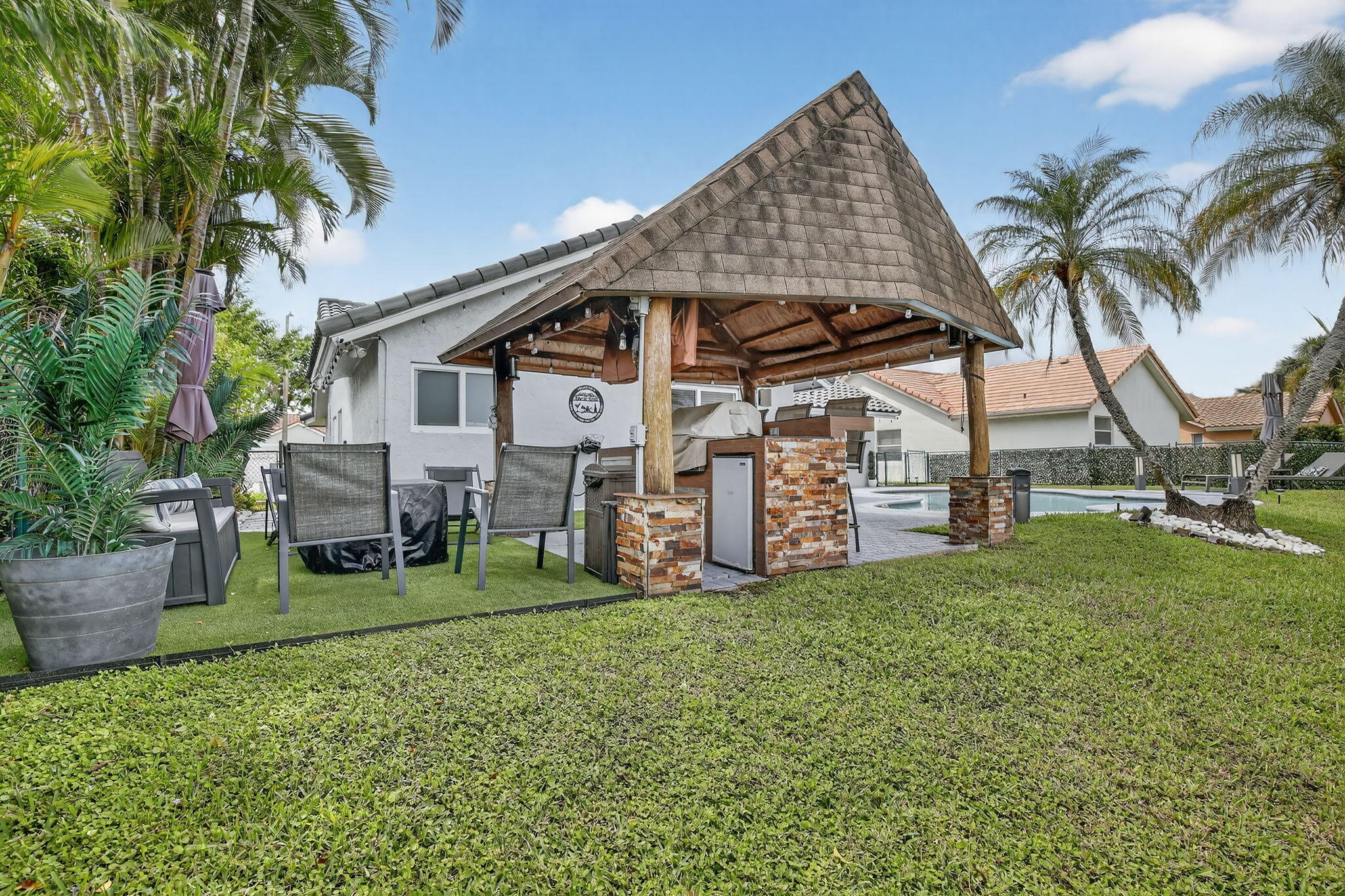 16323 NW 5th Pembroke Pines, FL 33028