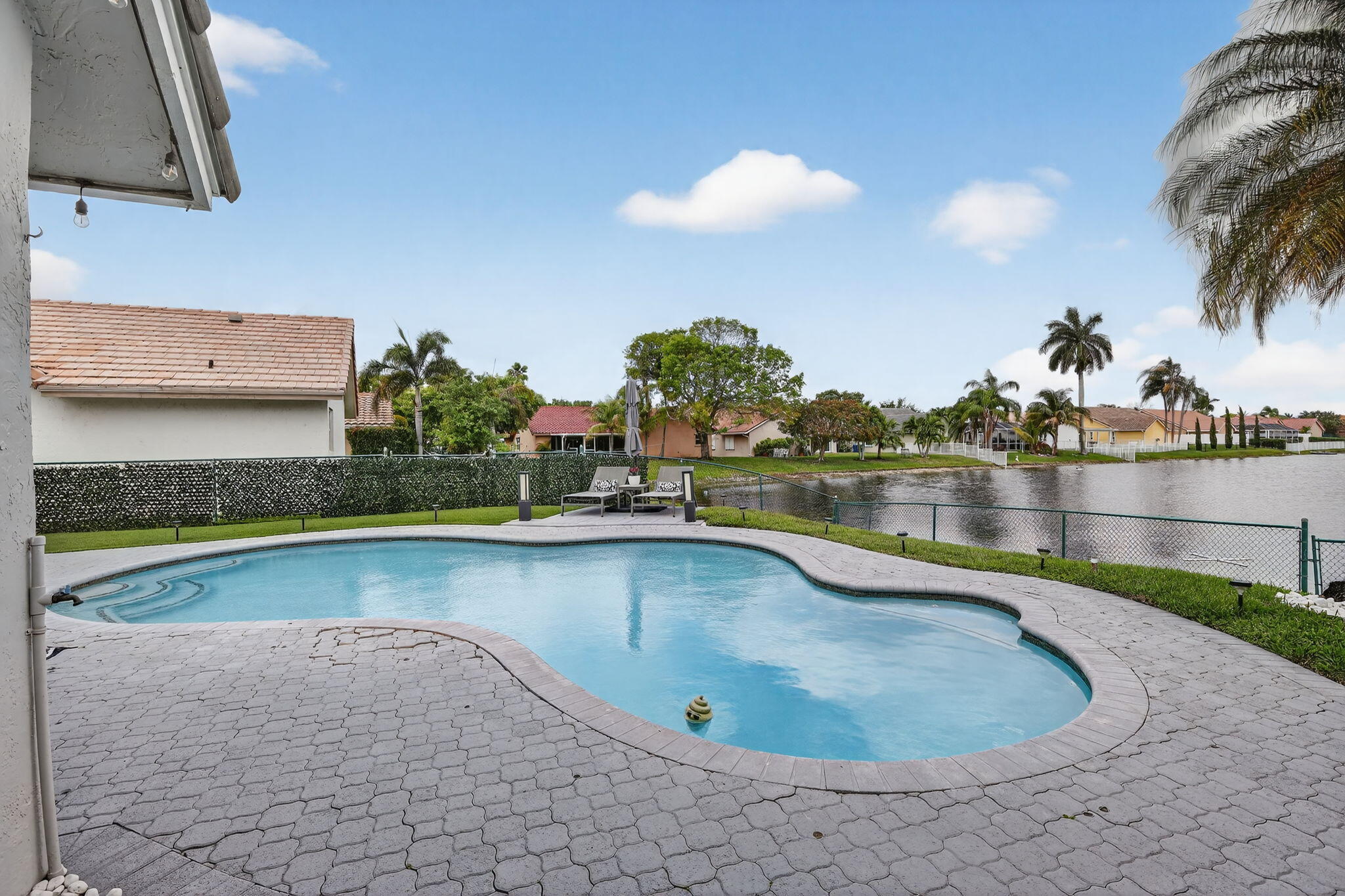 16323 NW 5th Pembroke Pines, FL 33028