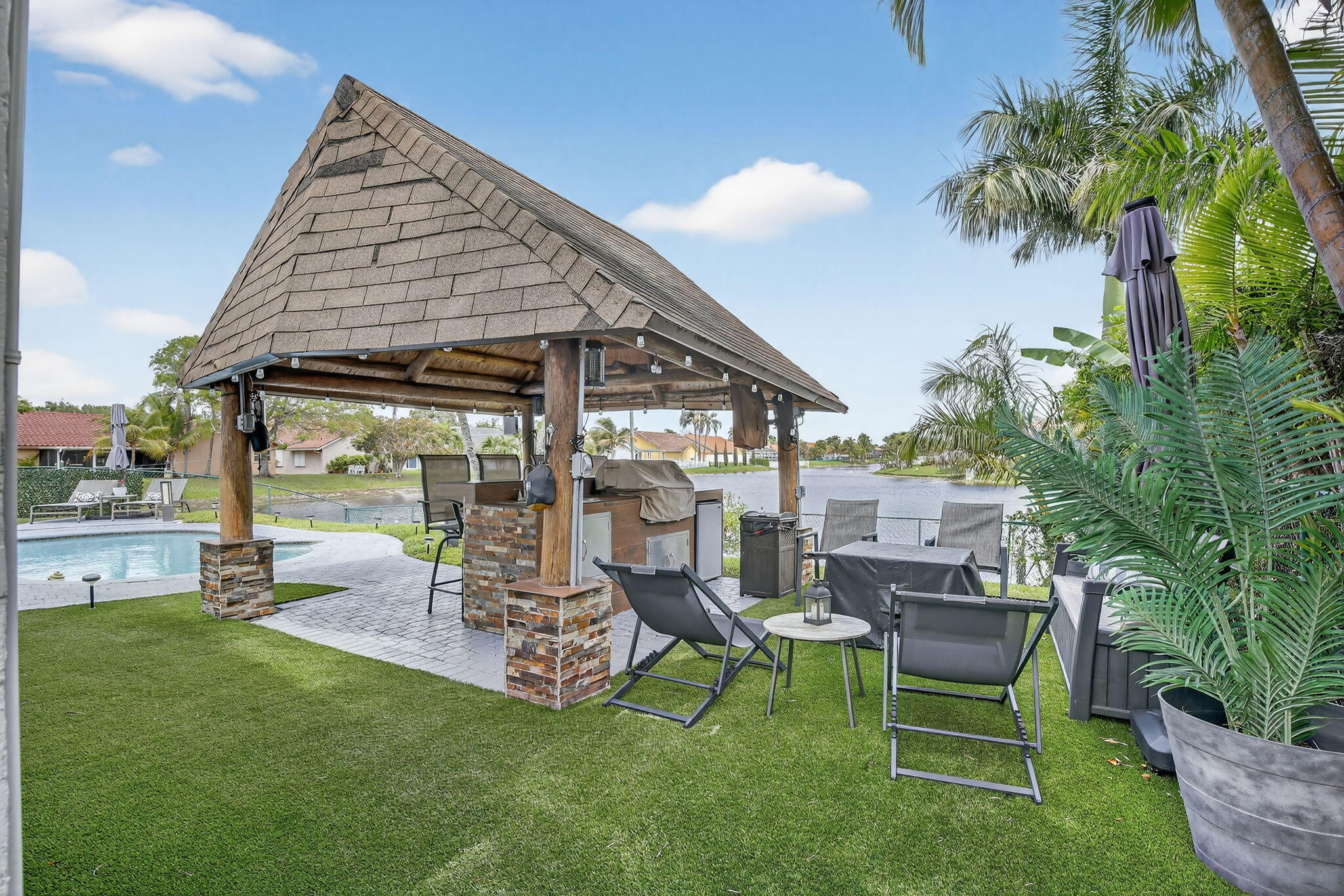 16323 NW 5th Pembroke Pines, FL 33028