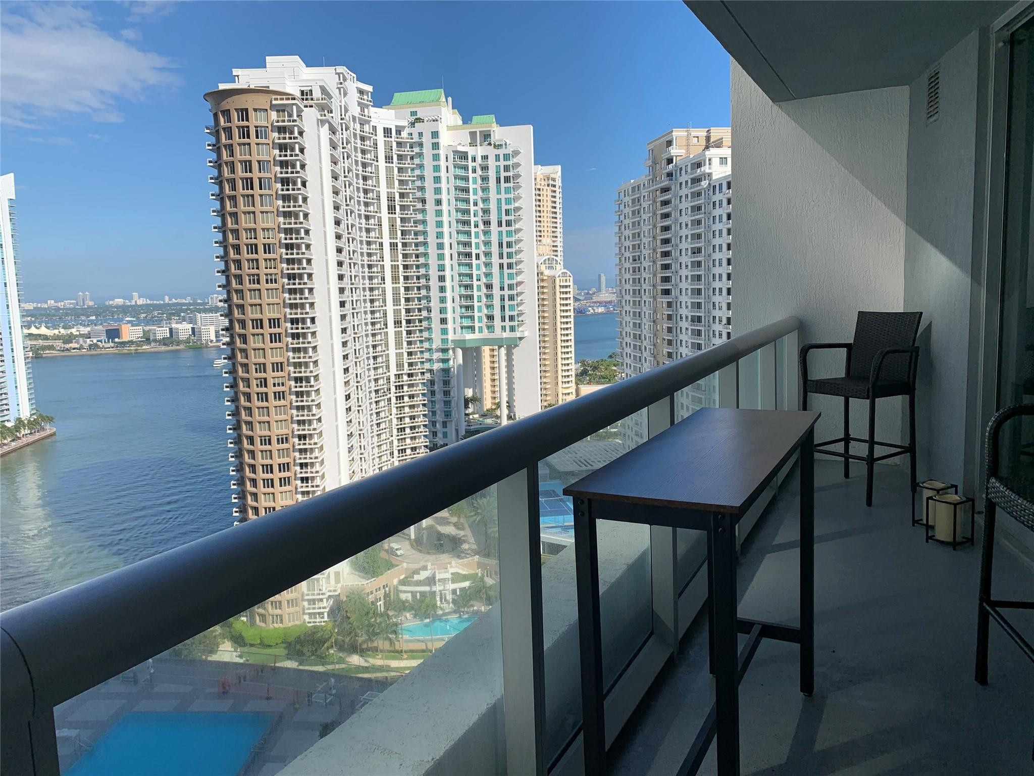 image Icon Brickell II12