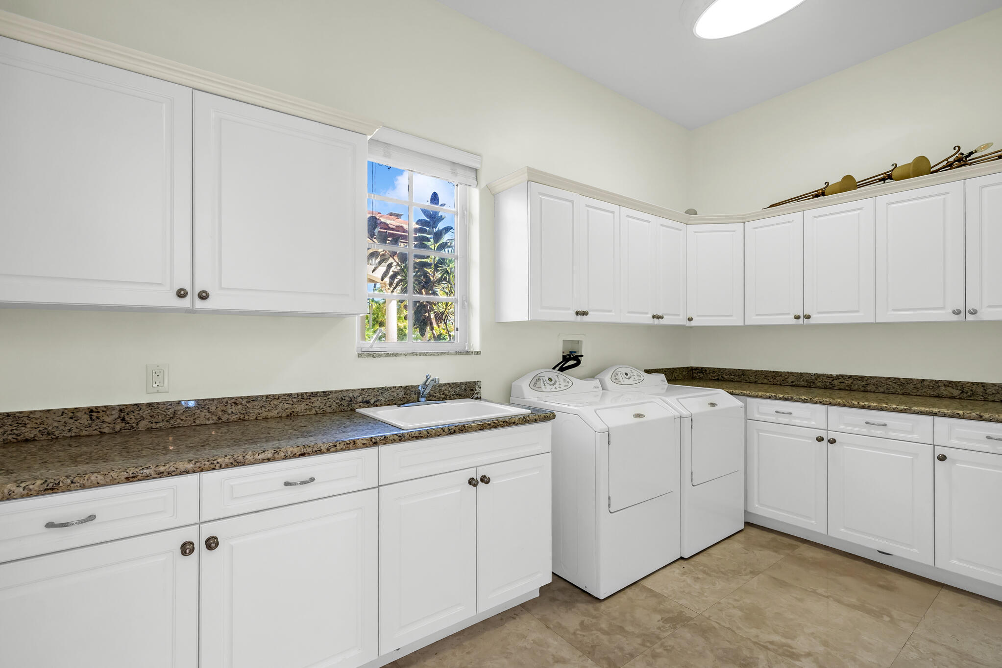 3700 NE 28th Lighthouse Point, FL 33064