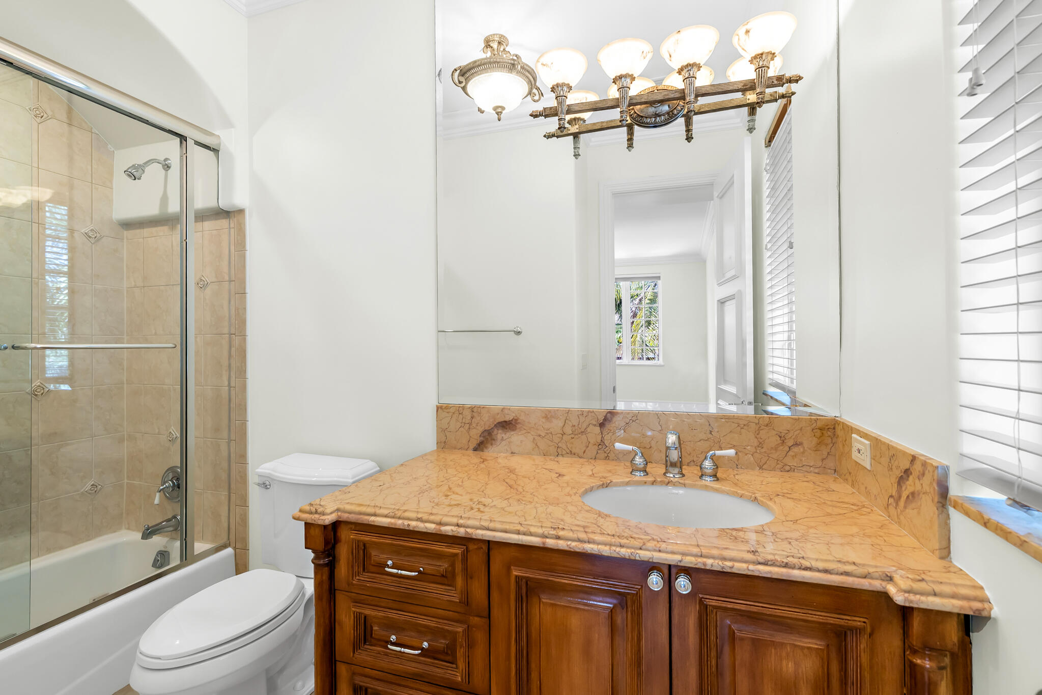 3700 NE 28th Lighthouse Point, FL 33064