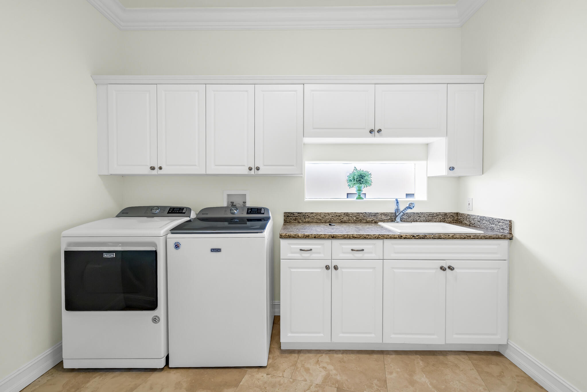 3700 NE 28th Lighthouse Point, FL 33064