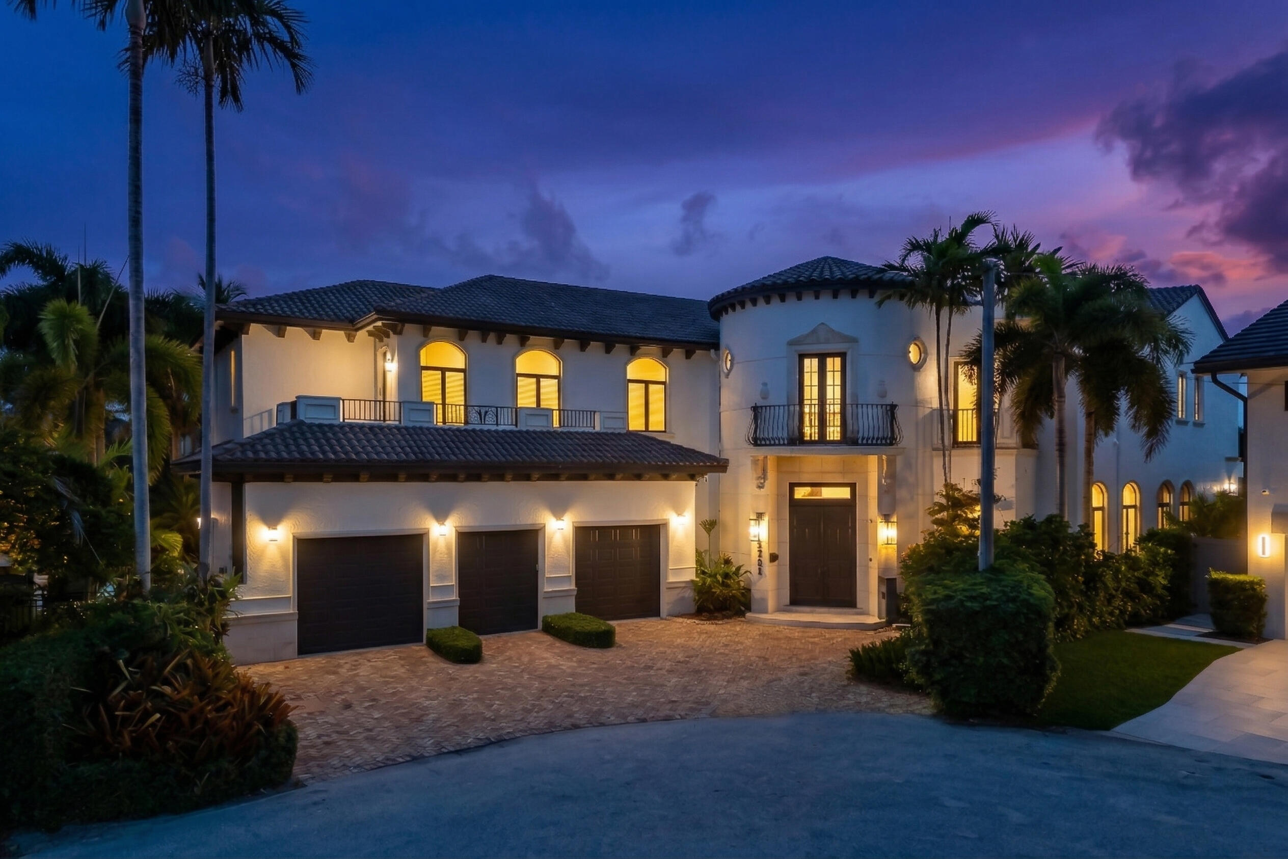 3700 NE 28th Lighthouse Point, FL 33064