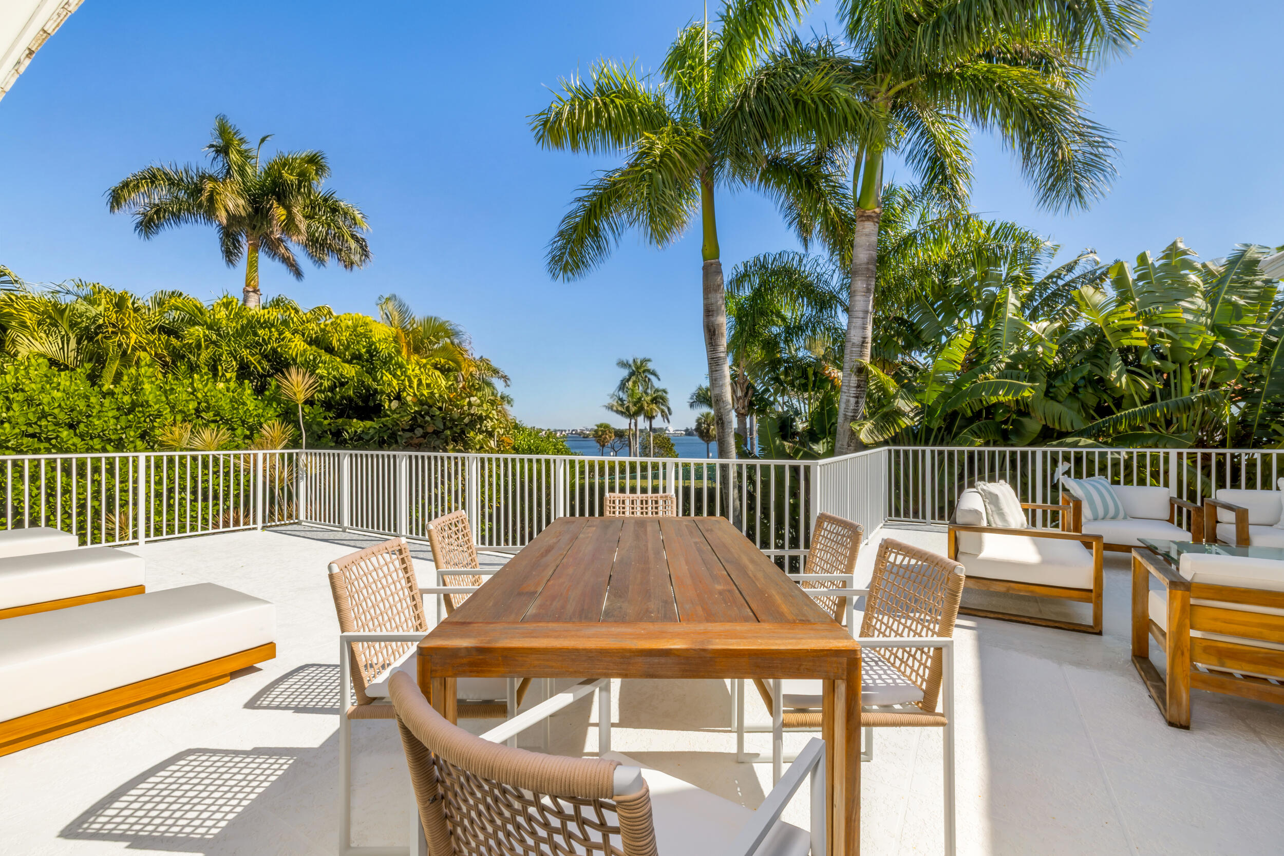121 Seville Rd West Palm Beach, FL 33405