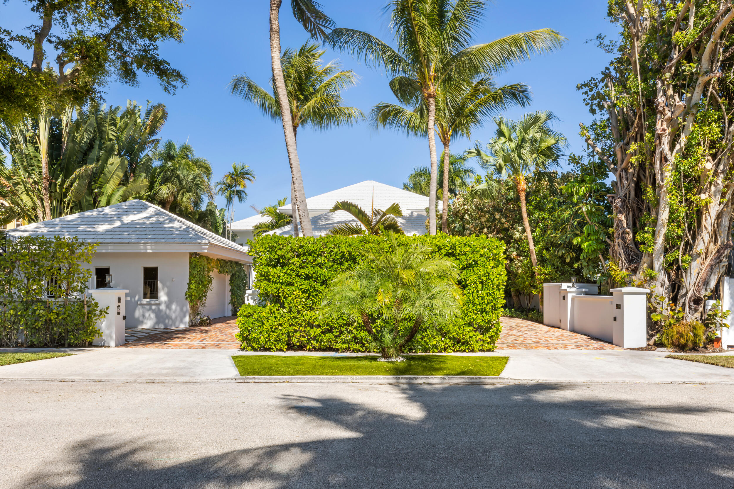 121 Seville Rd West Palm Beach, FL 33405