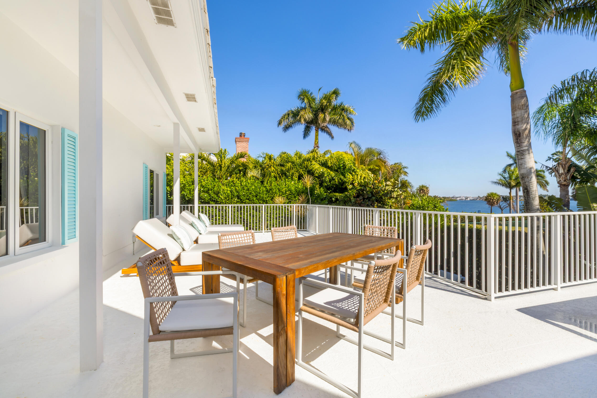 121 Seville Rd West Palm Beach, FL 33405