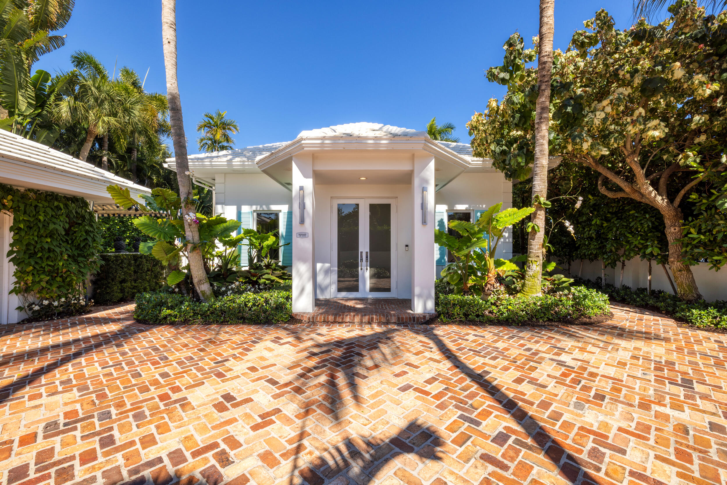 121 Seville Rd West Palm Beach, FL 33405