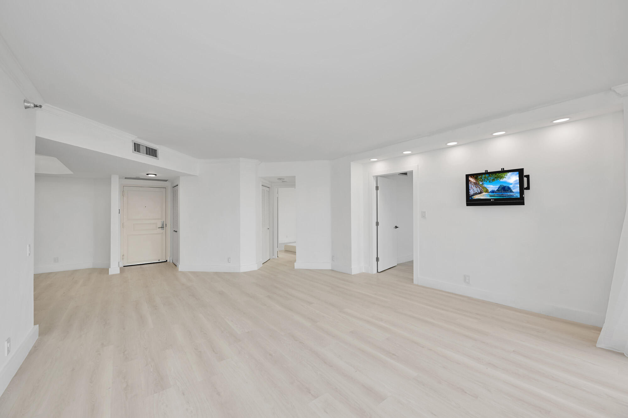 3640 Yacht Clb #1501 Aventura, FL 33180